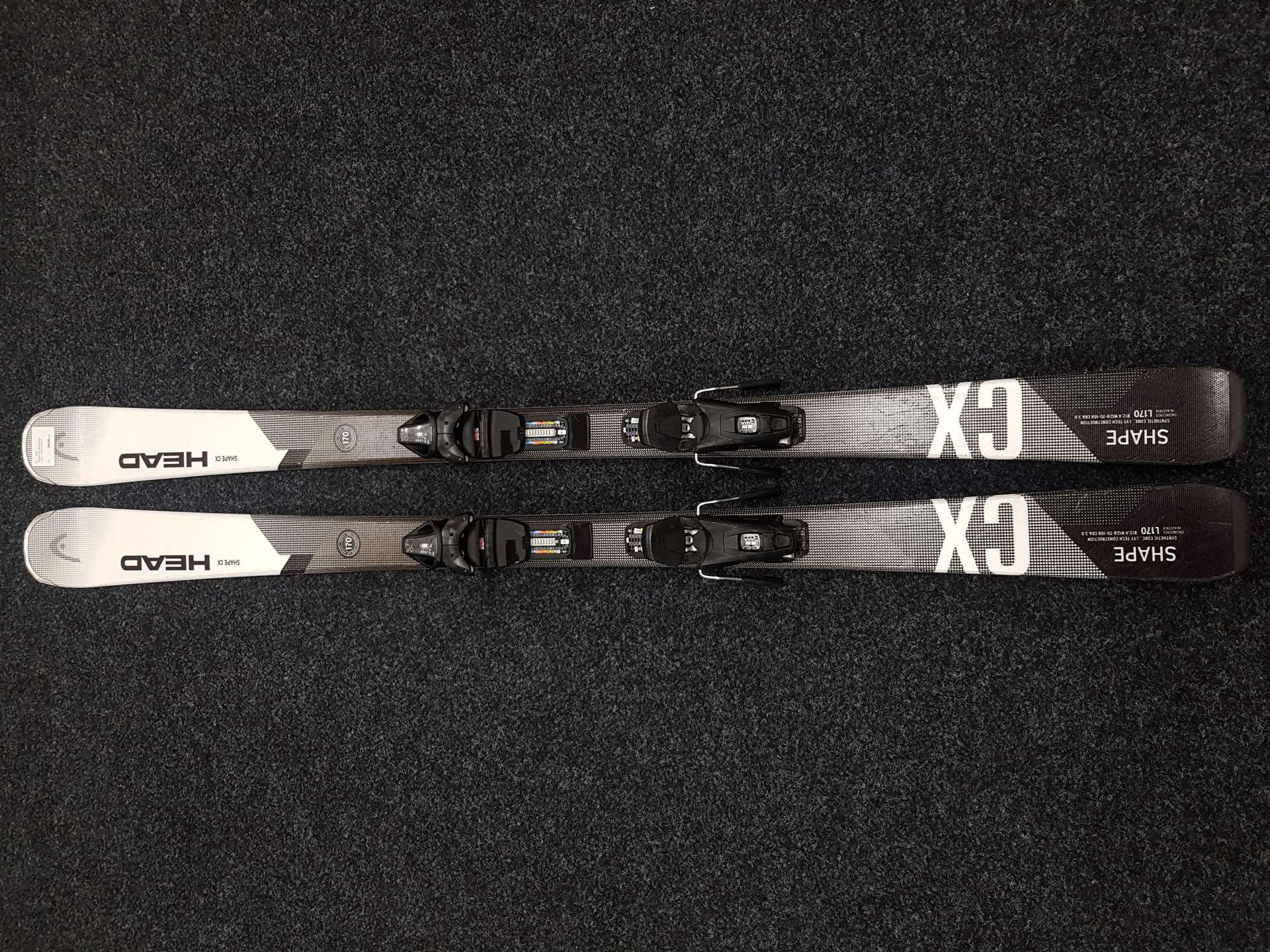 Použité lyže HEAD Shape CX + viazanie Head 9.0