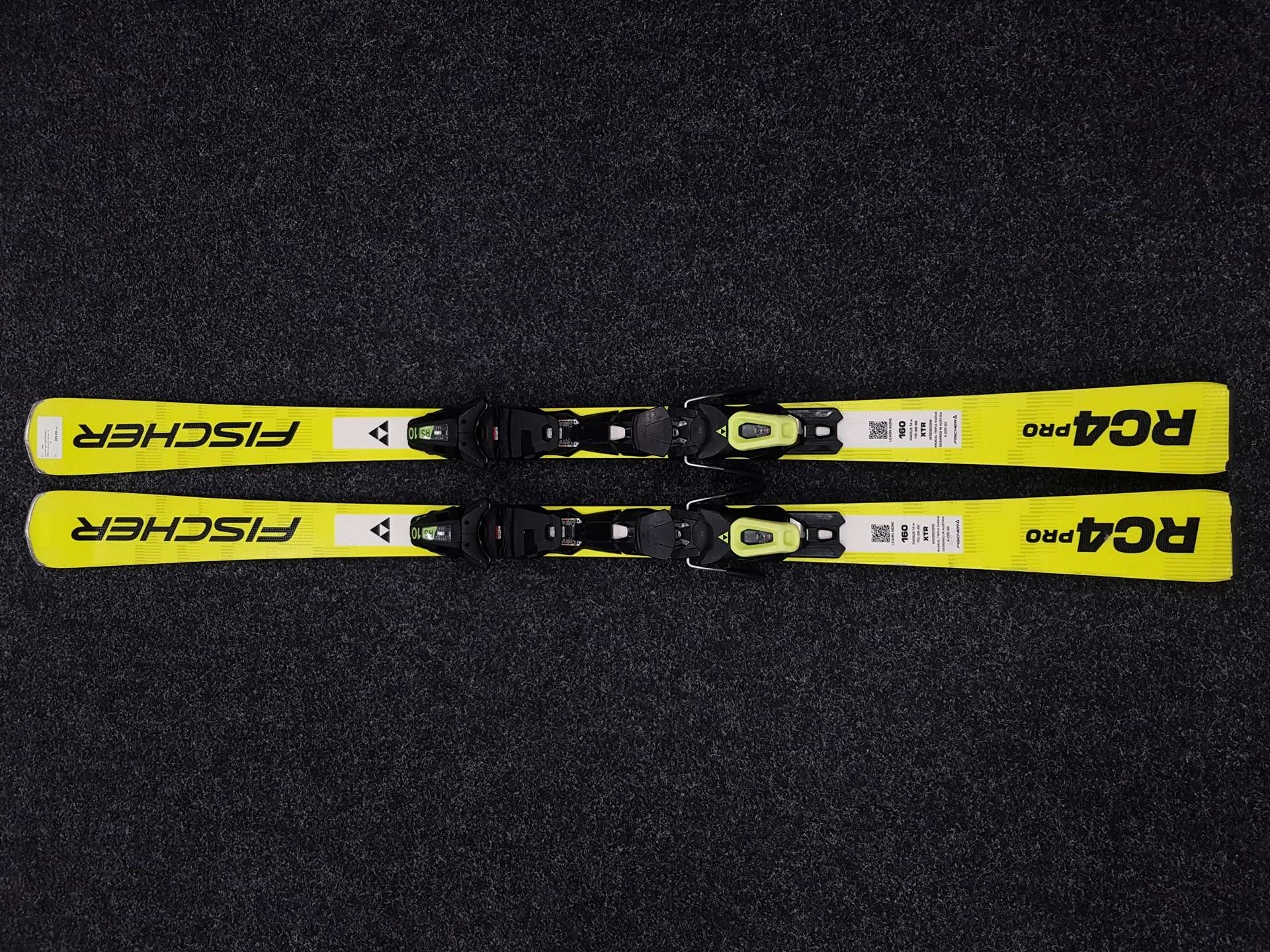 Použité lyže FISCHER RC 4 PRO + viazanie Fischer RS 10