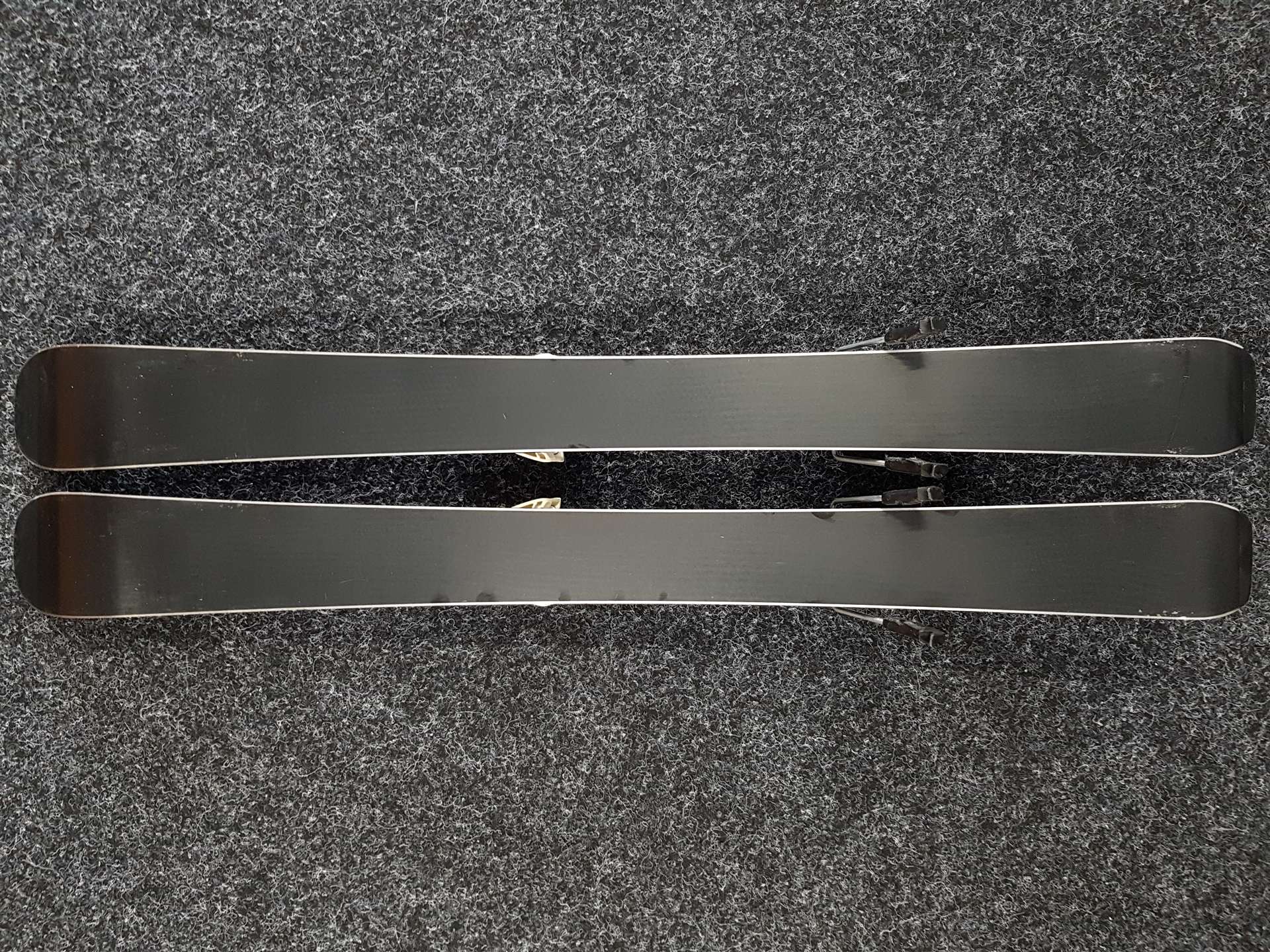 Použité detské lyže ATOMIC Vantage Girl + viazanie Atomic Atomic 4,5