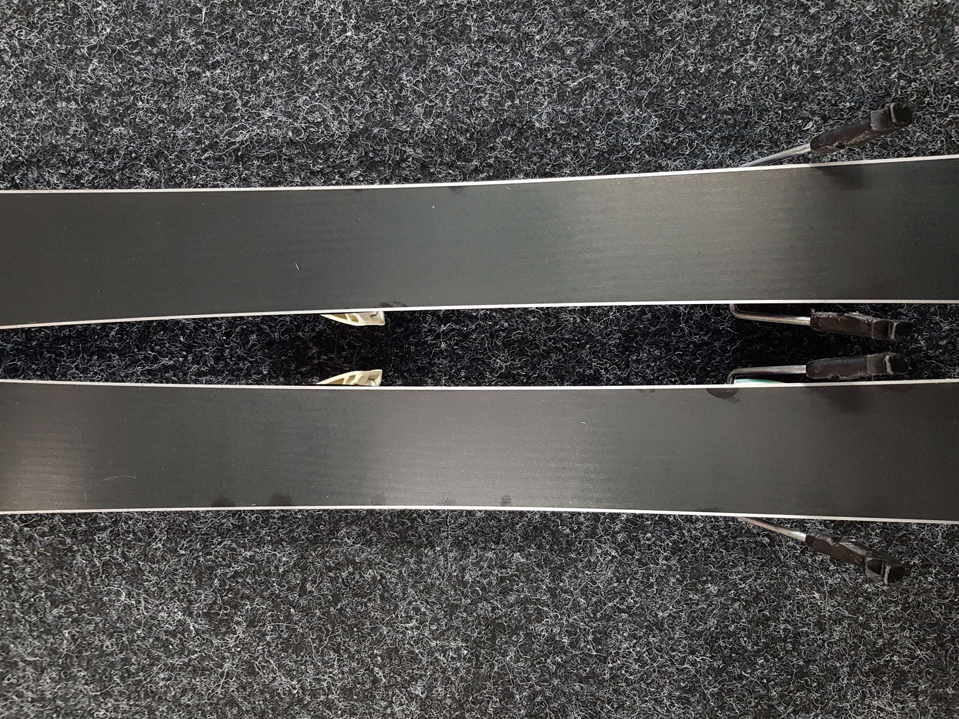 Použité detské lyže ATOMIC Vantage Girl + viazanie Atomic Atomic 4,5