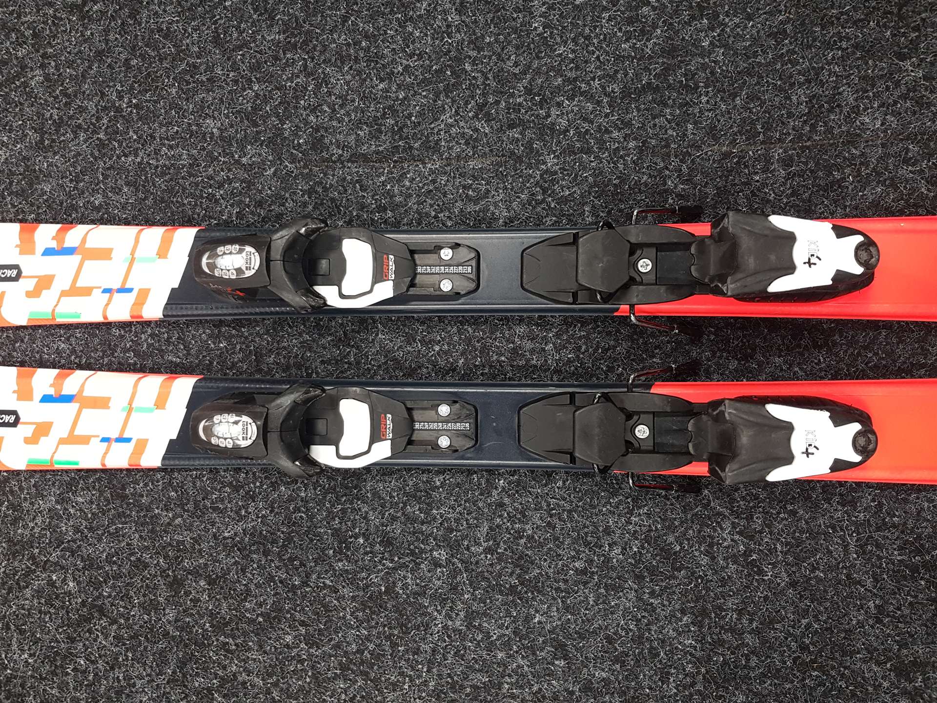 Použité detské lyže ROSSIGNOL Hero Junior + viazanie Look Kid 4
