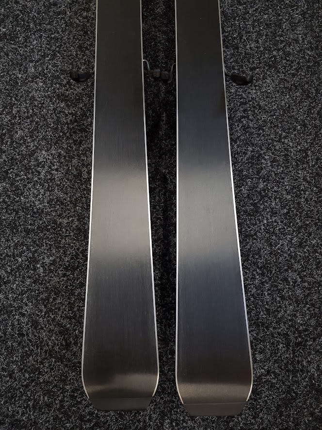 Použité lyže SPORTEN Team Street  + viazanie Tyrolia LRX 7,5