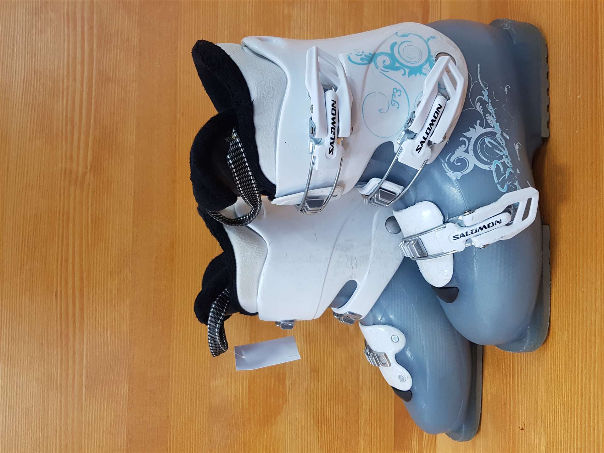 Použité lyžiarky SALOMON T3