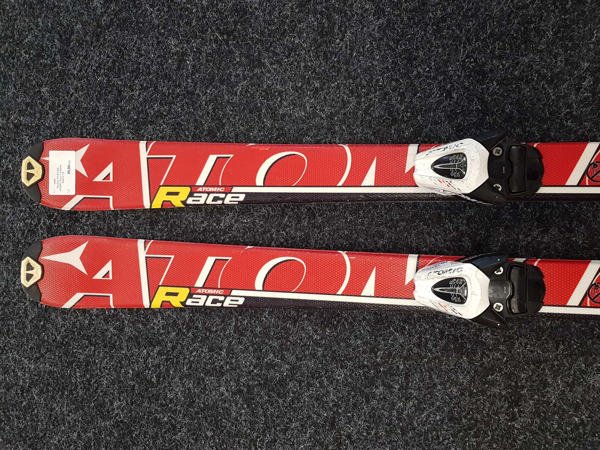 Použité detské lyže ATOMIC Race + viazanie Atomic 7,5