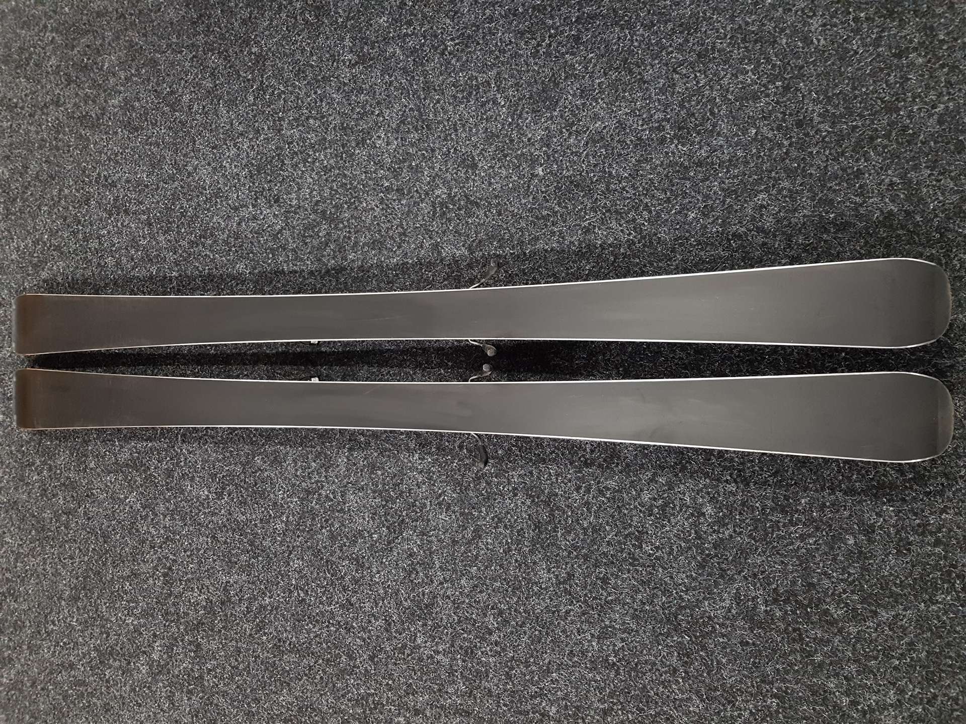 Použité lyže ELAN Exar Vidia 160 + viazanie Elan EL 10