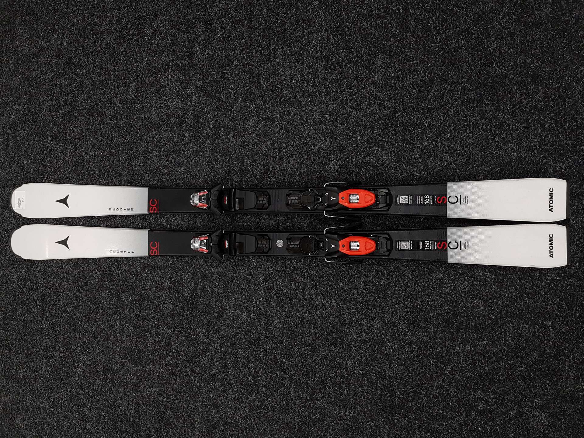 Použité lyže ATOMIC Redster SC + viazanie Atomic M 10