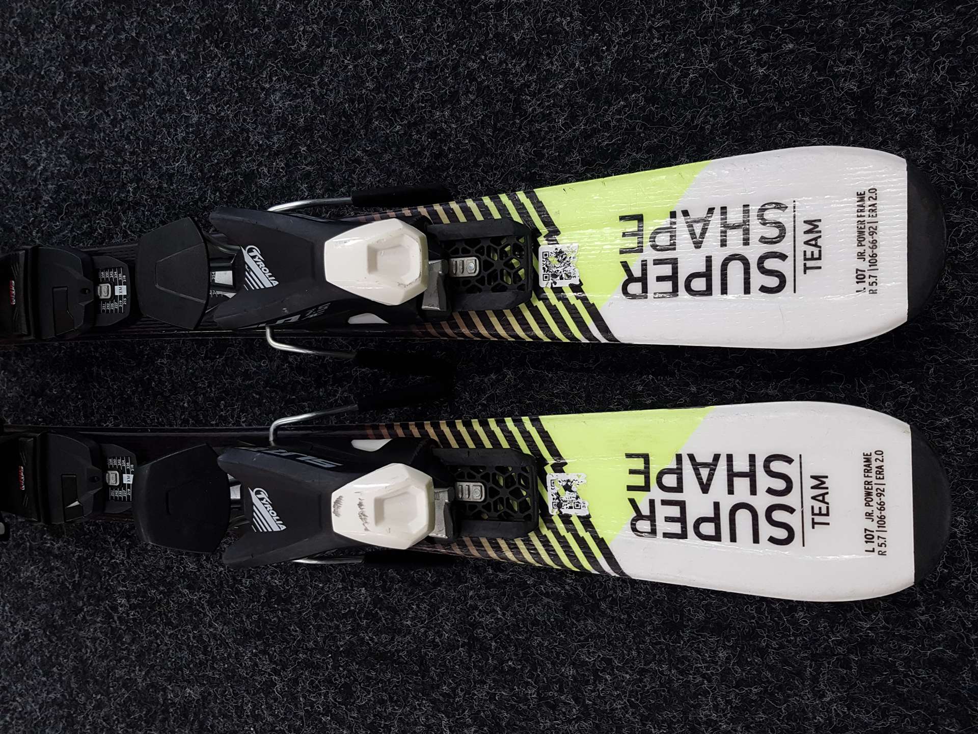 Použité detské lyže HEAD Team Super Shape + viazanie Tyrolia SLR 7.5
