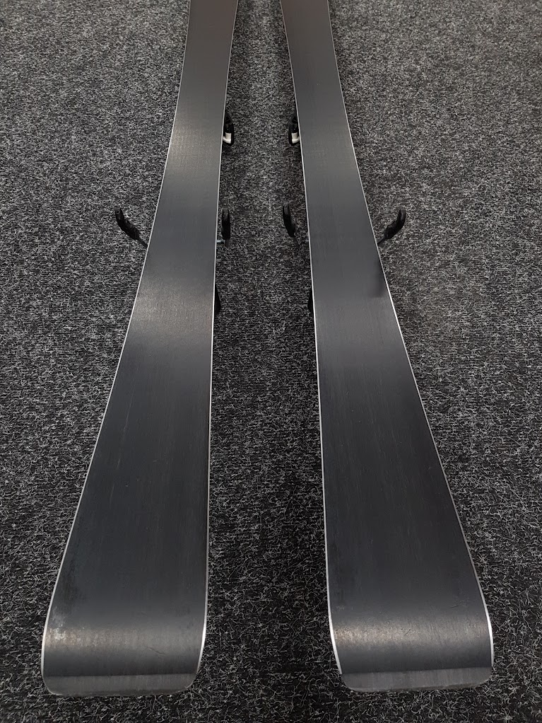 Použité lyže  ATOMIC REDSTER SC + viazanie Atomic 10.0