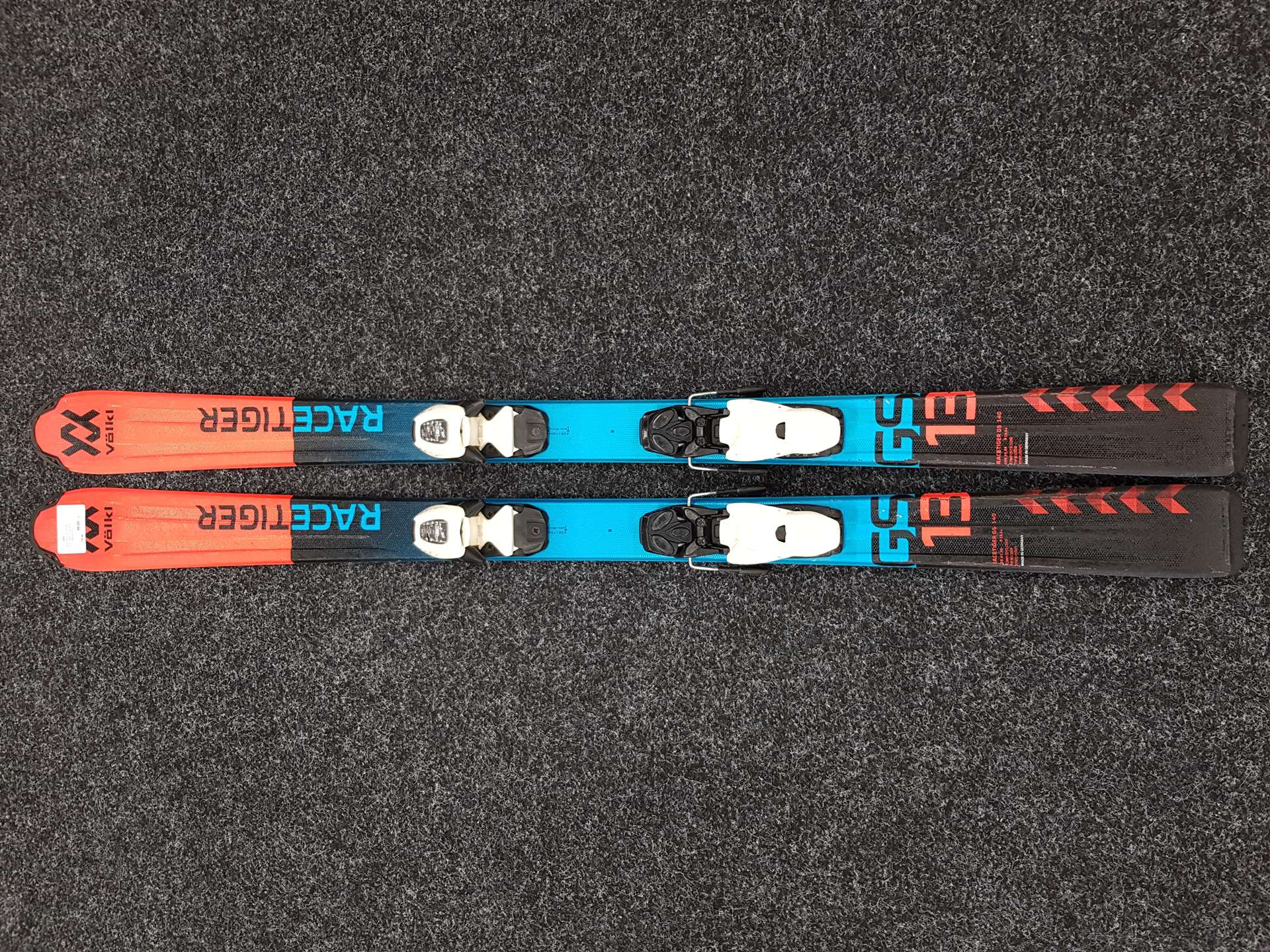 Použité lyže VOLKL Racetiger + viazanie Marker 4.5