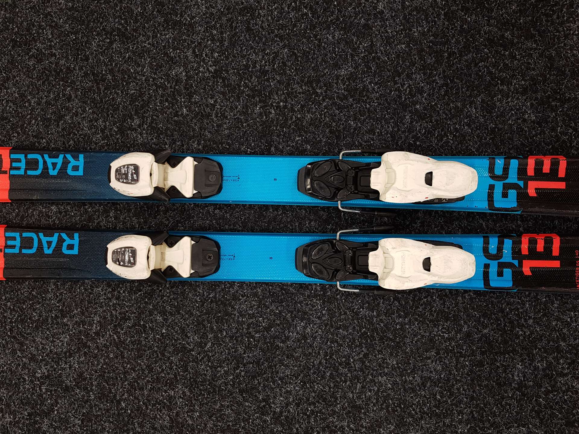 Použité lyže VOLKL Racetiger + viazanie Marker 4.5