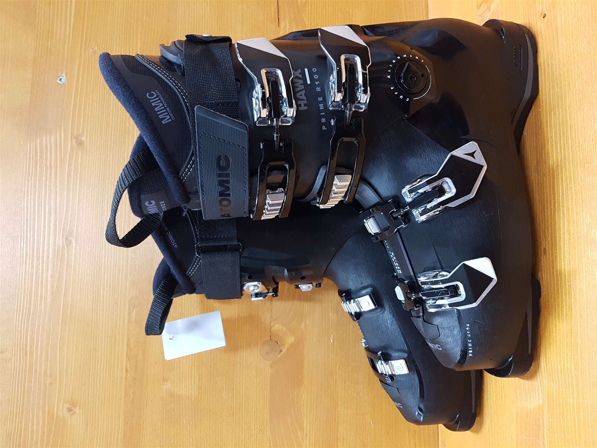 Použité lyžiarky ATOMIC Hawx Prime R100