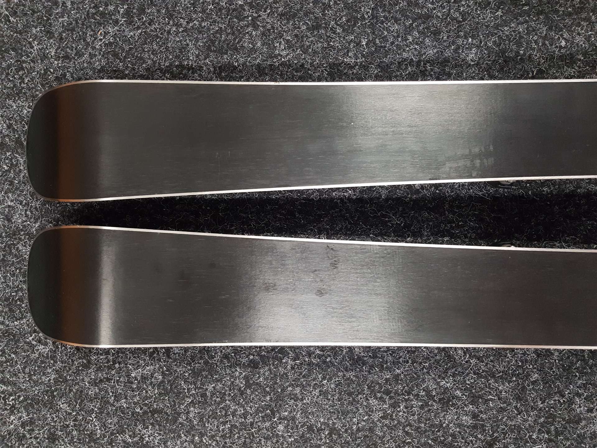 Použité skialpové lyže Hagan Boost Jr  + Tyrolia Ambition 10.0 + Použité pásy