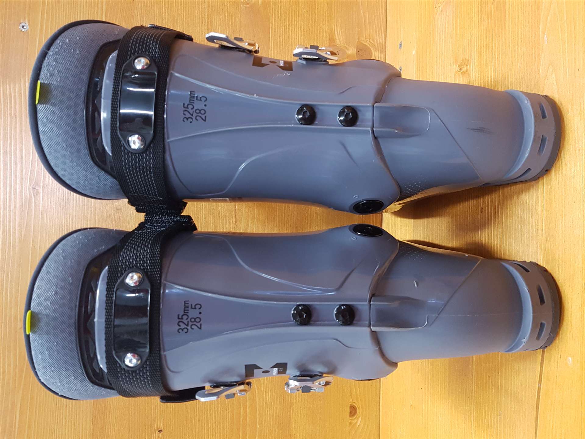 Použité lyžiarky TECNICA BOA  90 HV