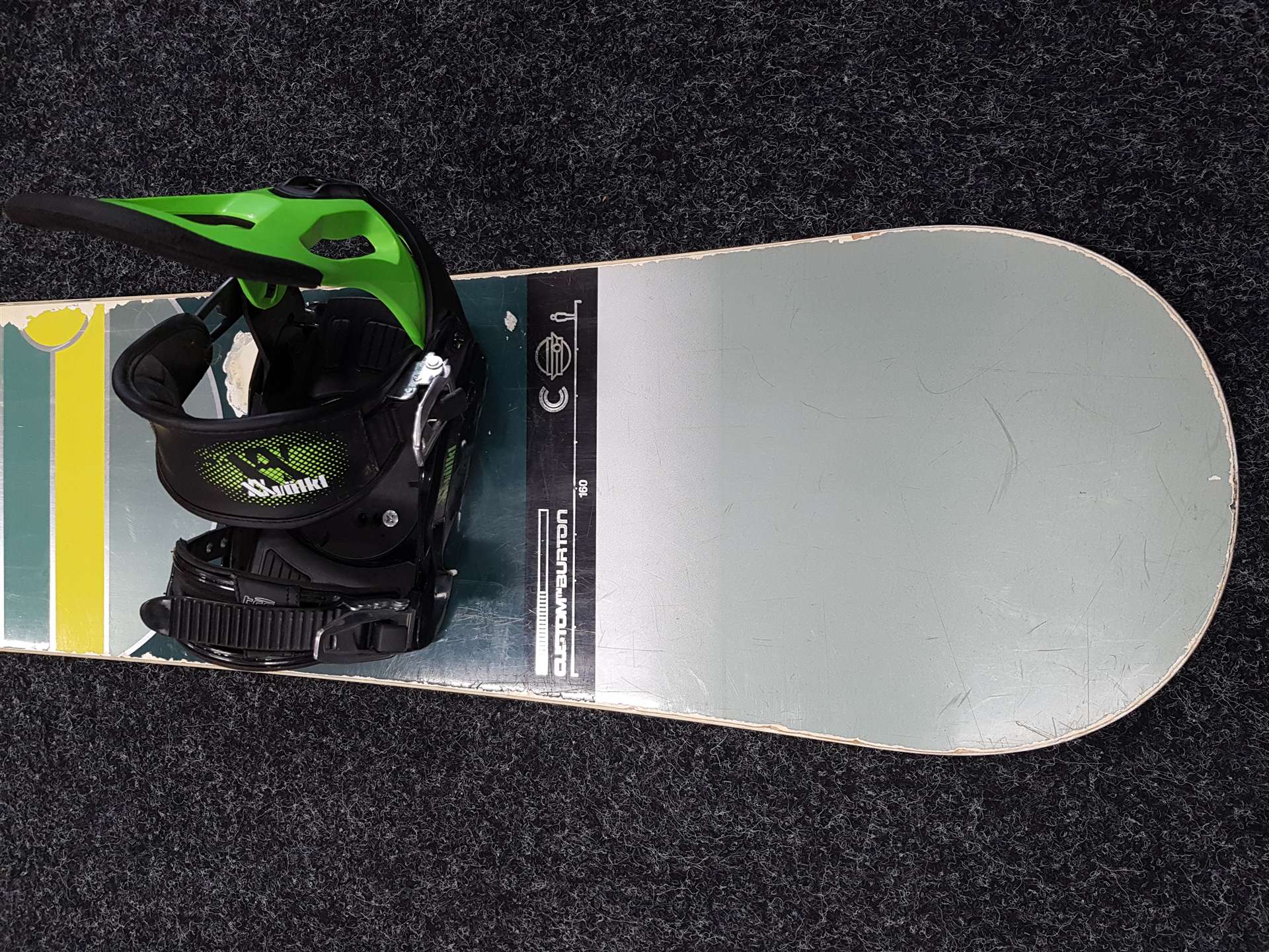 Použitý snowboard BURTON Custom  + viazanie Volkl veľkosť L