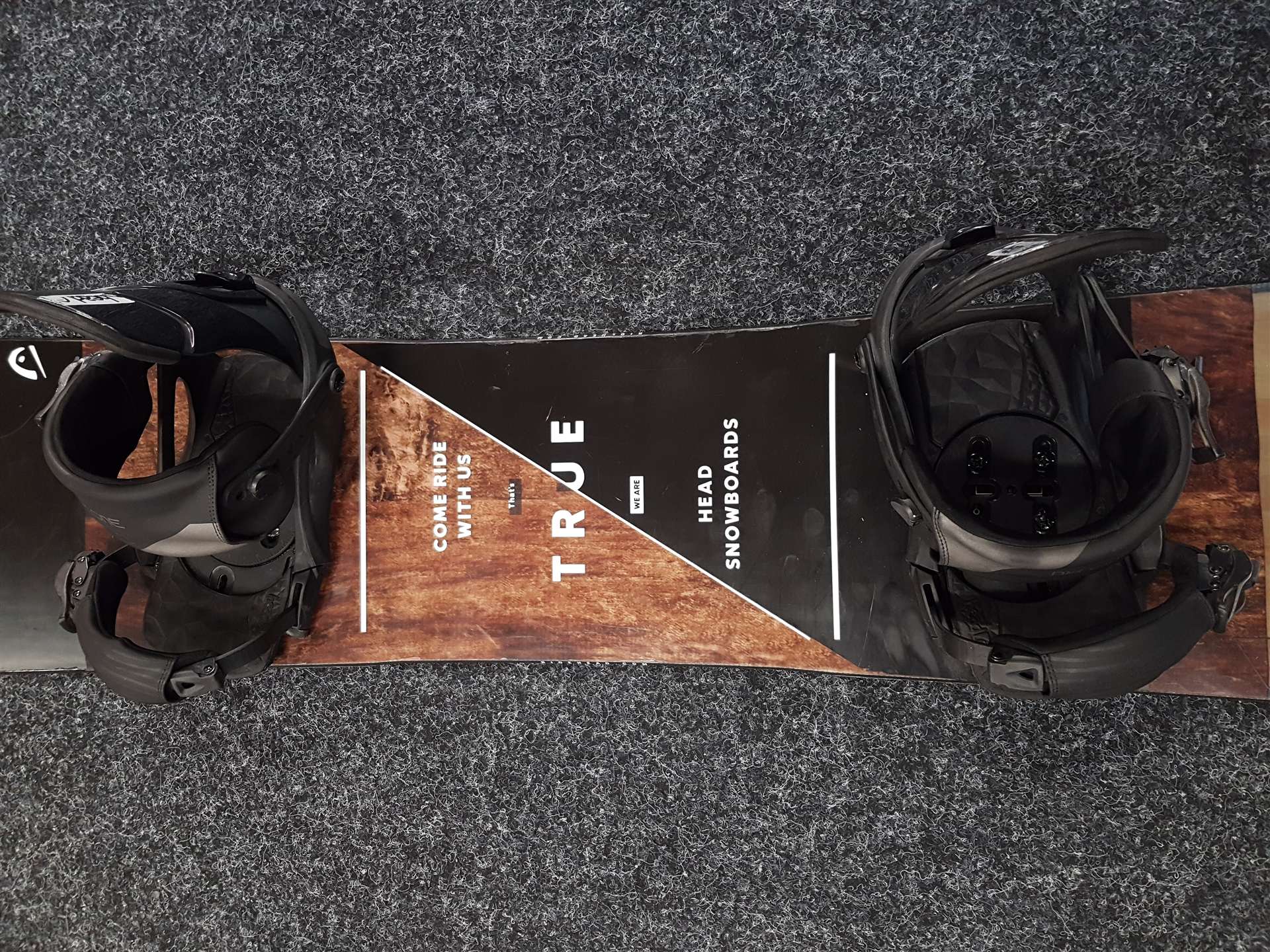 Použitý snowboard HEAD True + viazanie Head veľkosť L