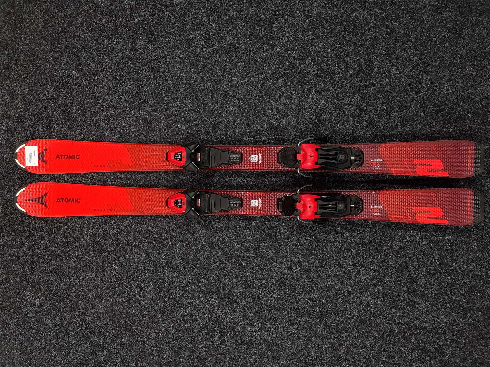 Použité detské lyže ATOMIC Redster J2 + viazanie Atomic 6