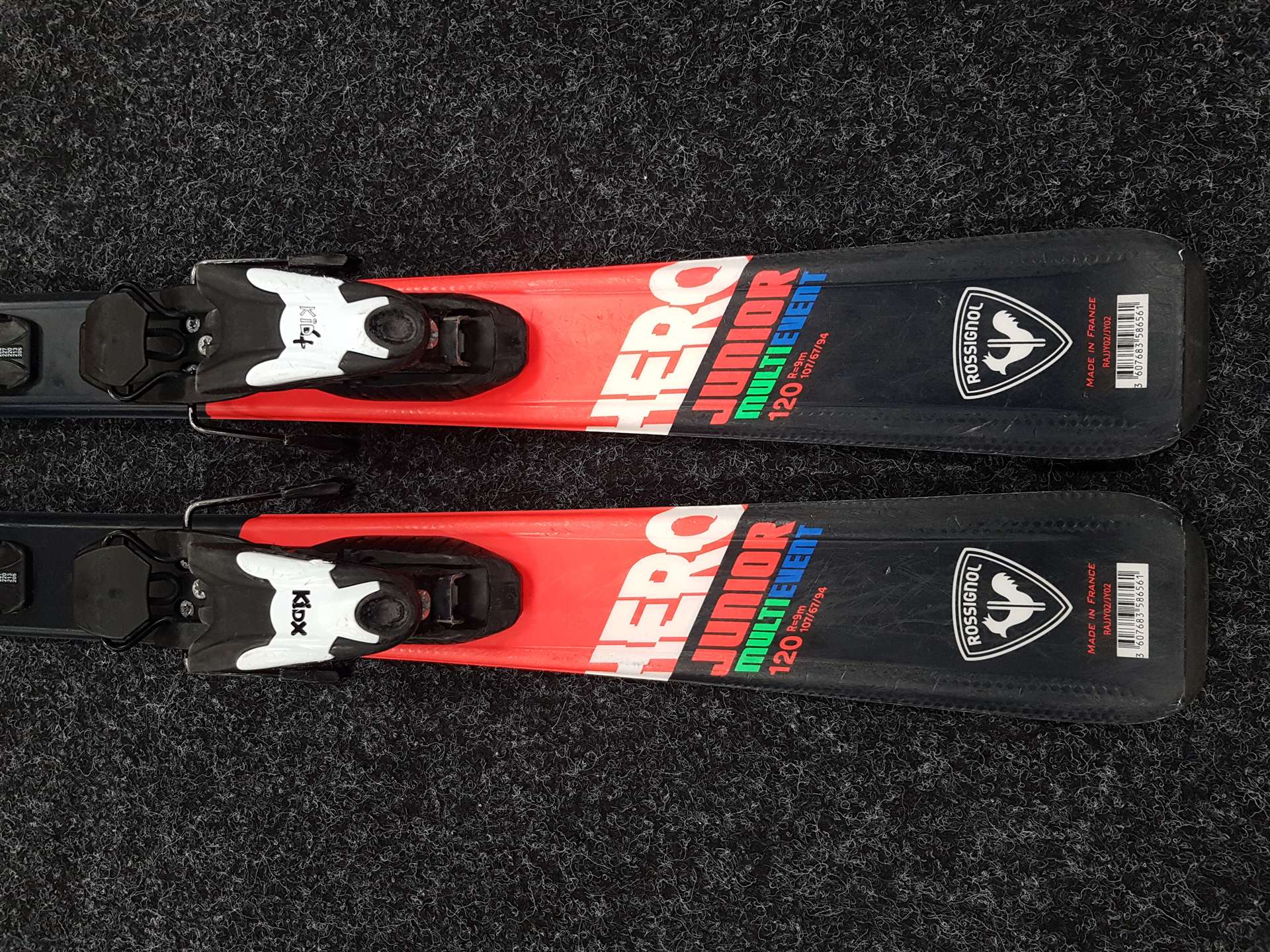 Použité detské lyže ROSSIGNOL Hero Junior + viazanie Look Kid 4