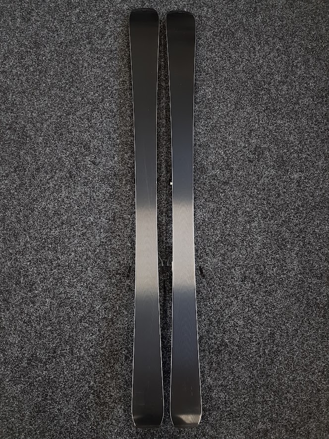 Použité lyže ATOMIC Redster X2  + viazanie Atomic L6