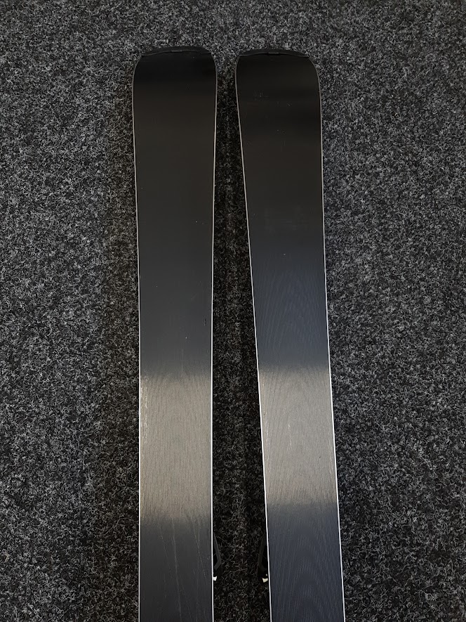 Použité lyže ATOMIC Redster X2  + viazanie Atomic L6