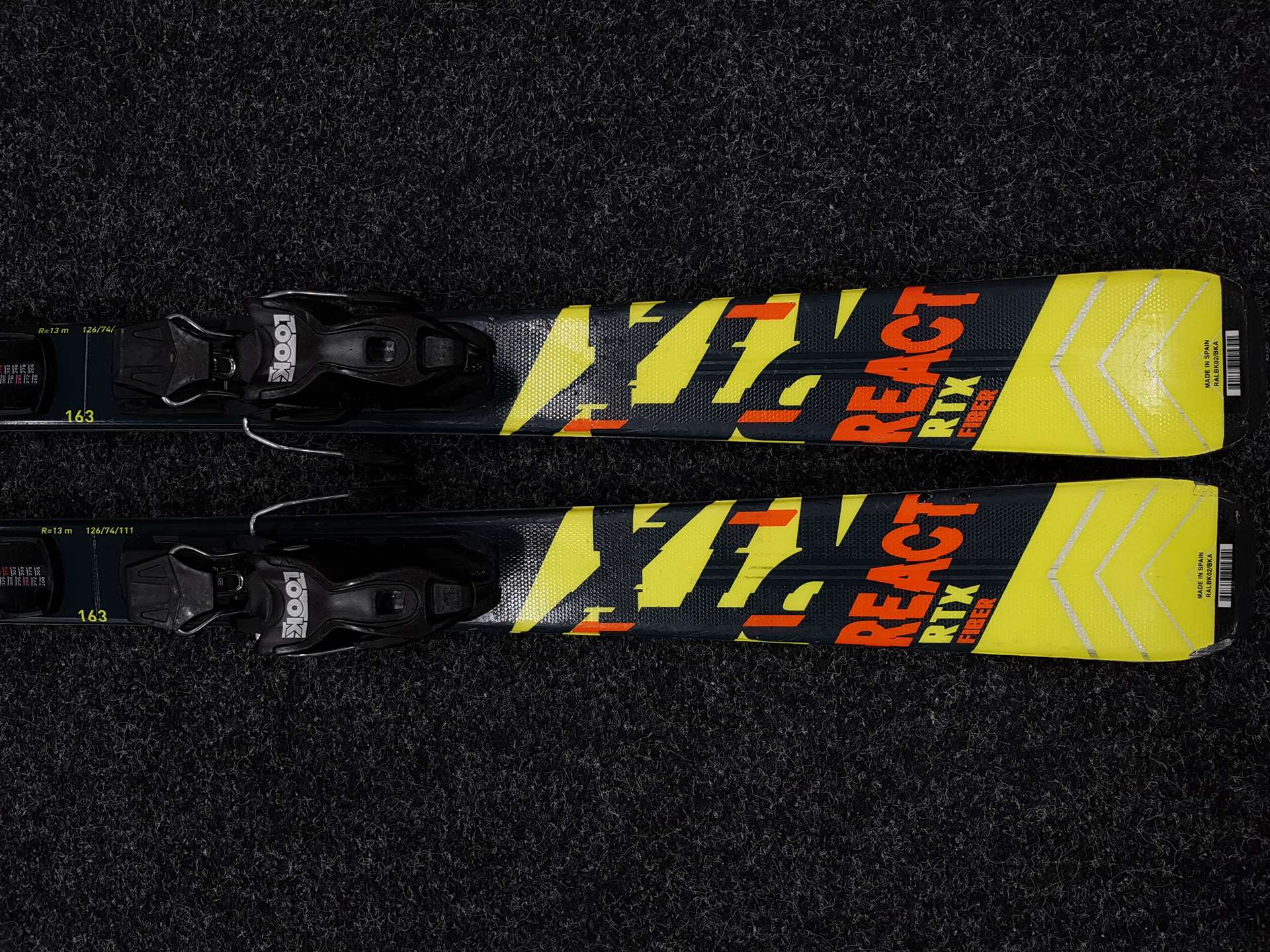 Použité lyže ROSSIGNOL RTX Fiber + viazanie Look Xpress 10