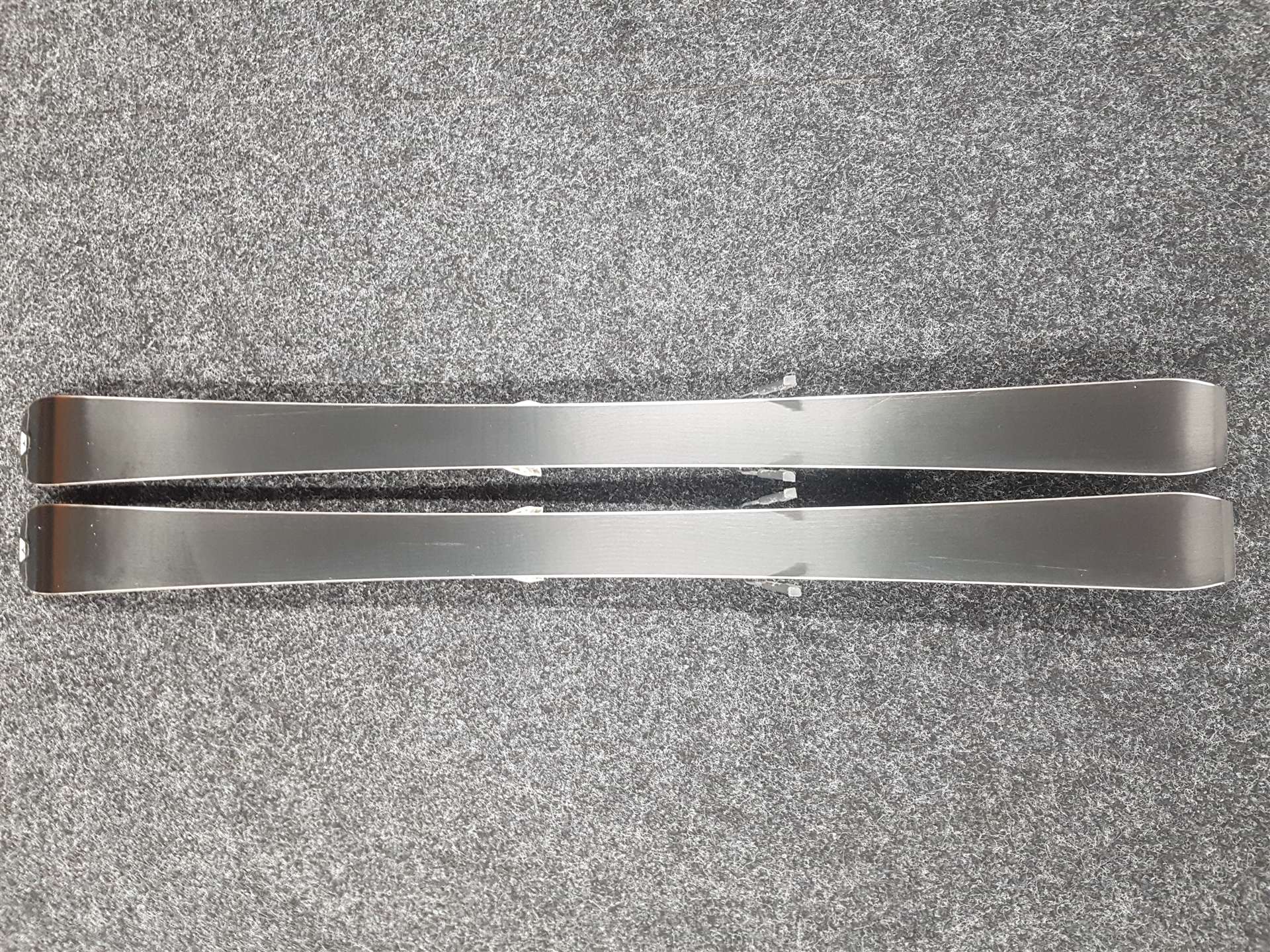 Použité lyže ATOMIC Race + viazanie Atomic EvoX 4,5