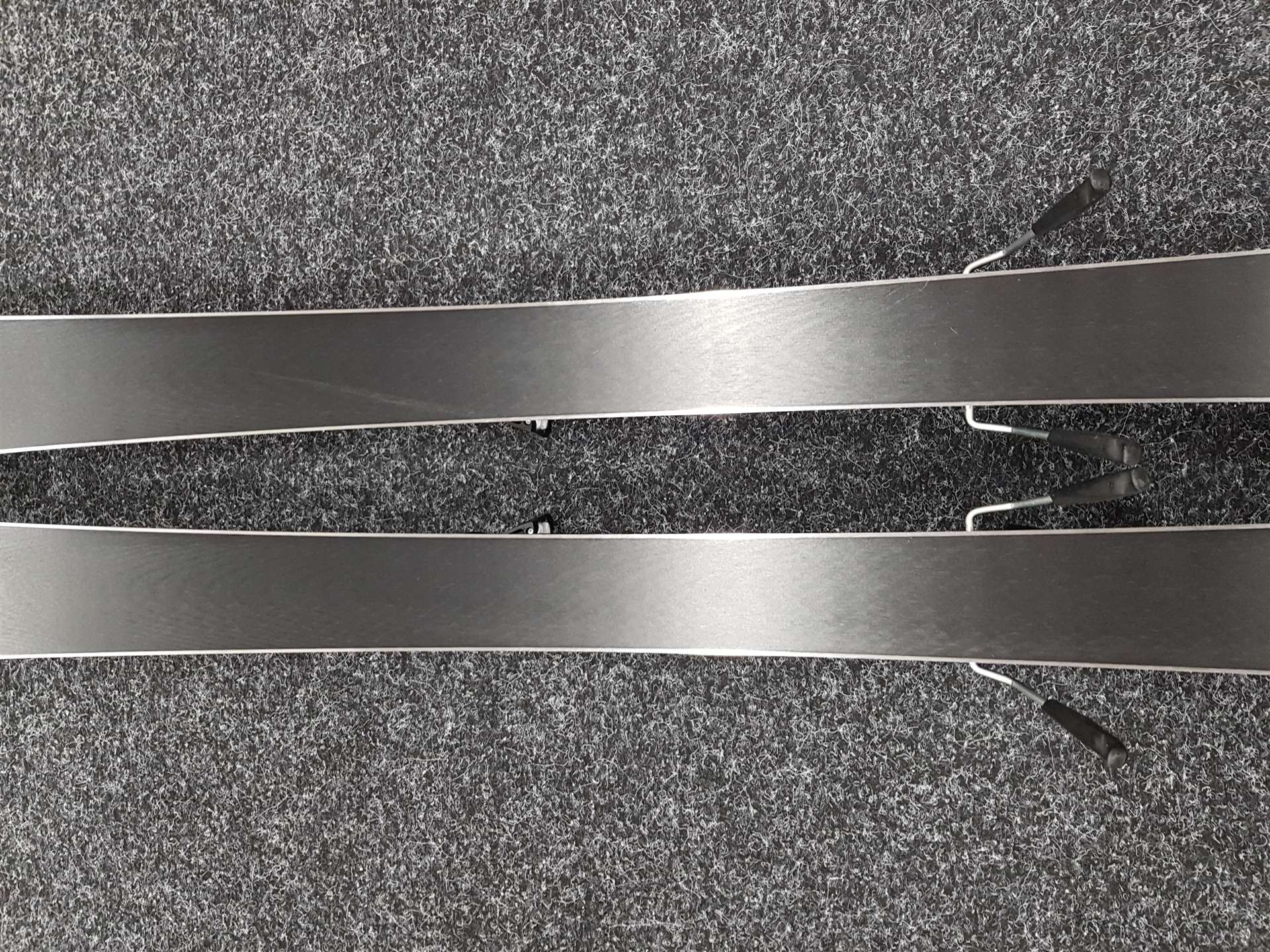 Použité lyže HEAD Shape 3.0 + viazanie Tyrolia 10
