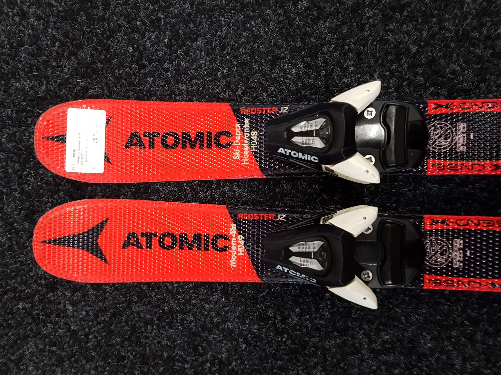 Použité detské lyže ATOMIC Redster J2 + viazanie Atomic C5