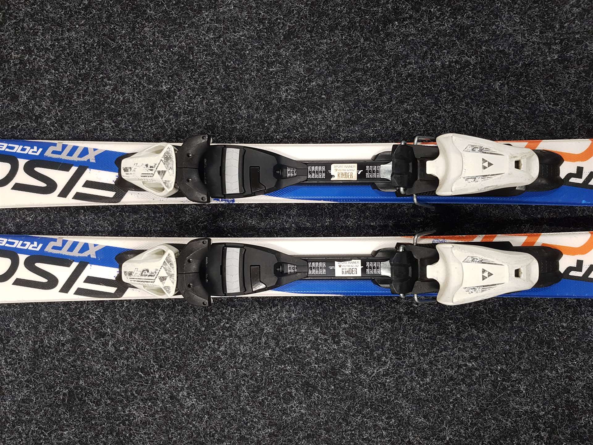 Použité detské lyže FISCHER XTR RACE  + viazanie Fischer FJ 4