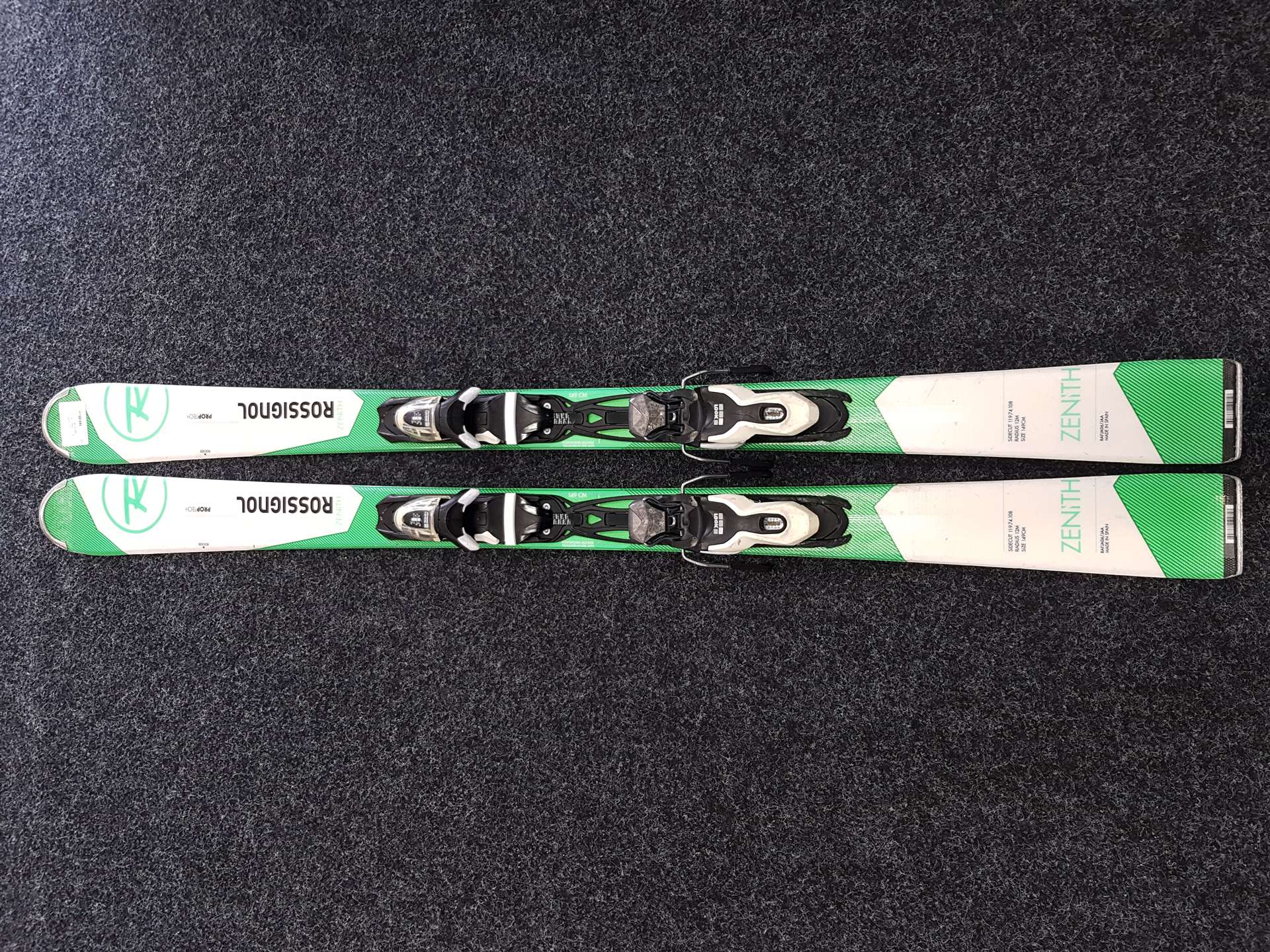 Použité lyže ROSSIGNOL Zenith + viazanie Look Xpress 10
