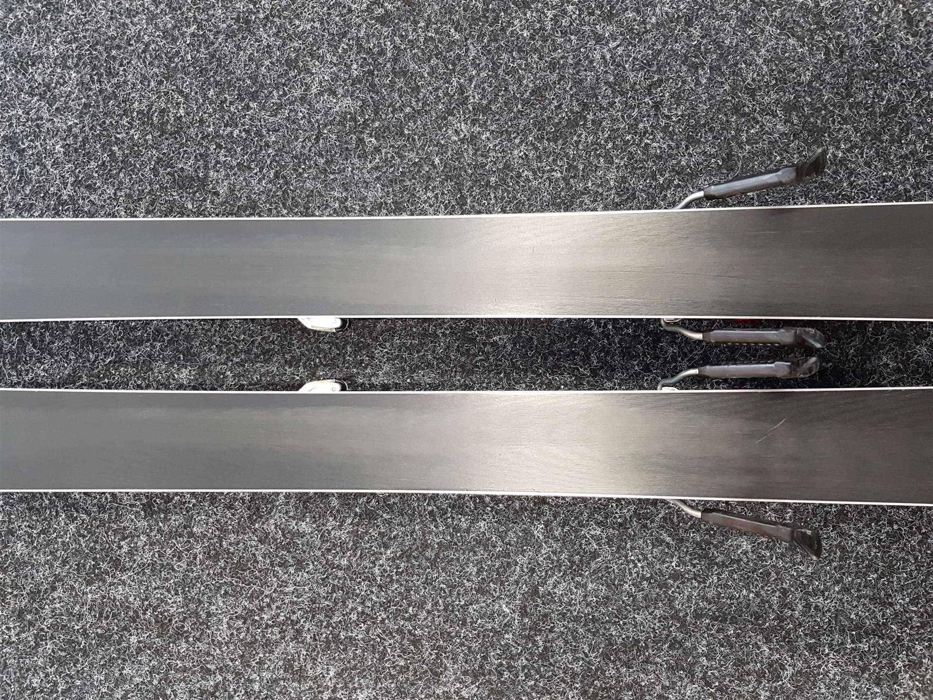 Použité lyže ATOMIC Race GS + viazanie Atomic Neox 12