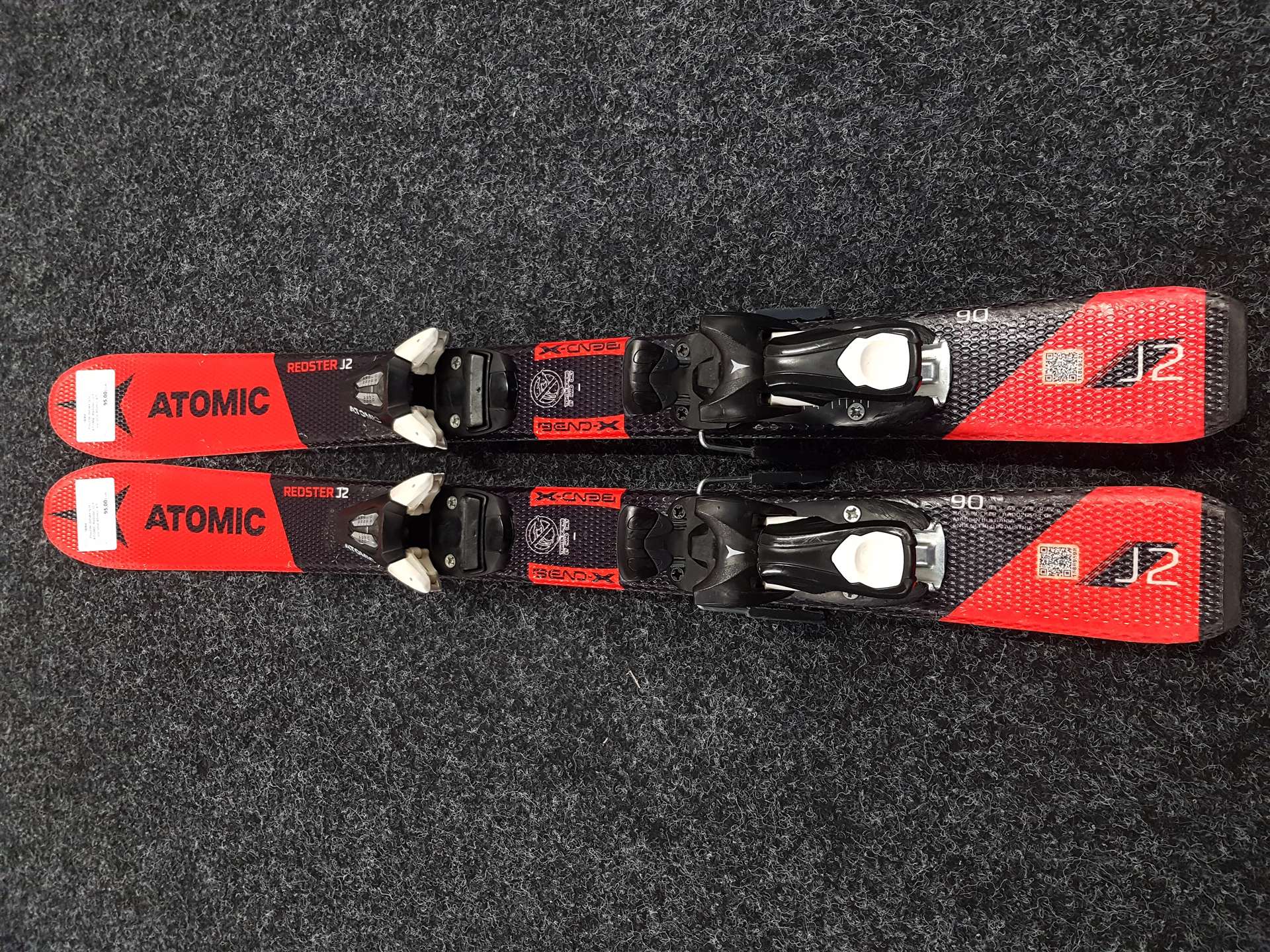 Použité detské lyže ATOMIC Redster J2 + viazanie Atomic 4.5
