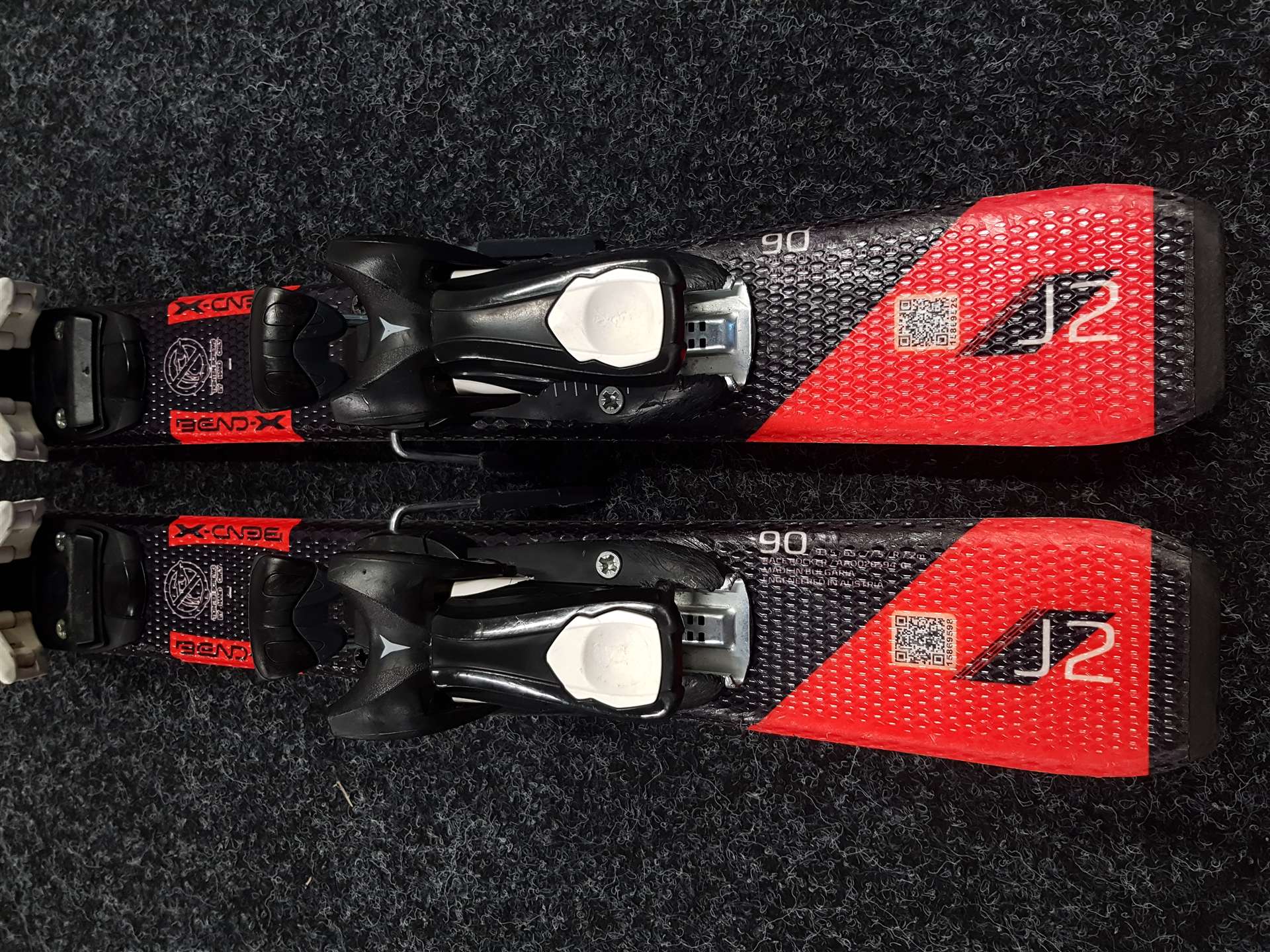 Použité detské lyže ATOMIC Redster J2 + viazanie Atomic 4.5