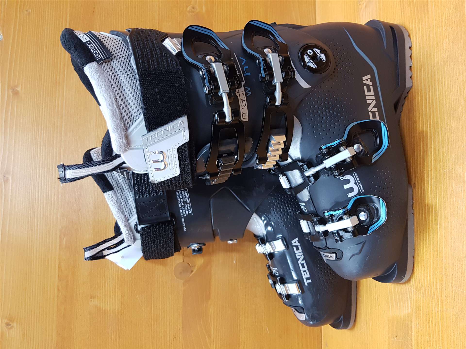 Použité lyžiarky TECNICA Mach Sport HV 75 W