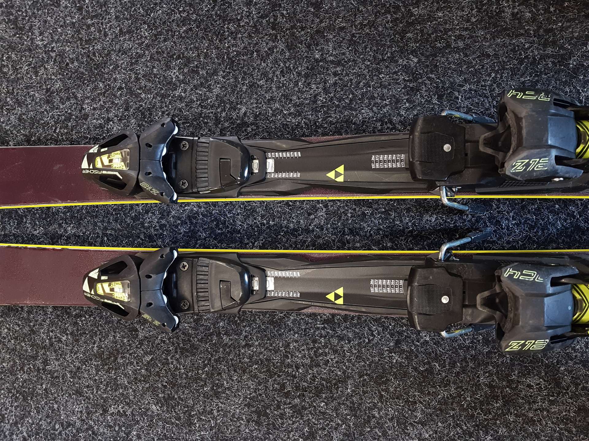 Použité lyže FISCHER RC4 World Cup SC + viazanie Fischer Z12