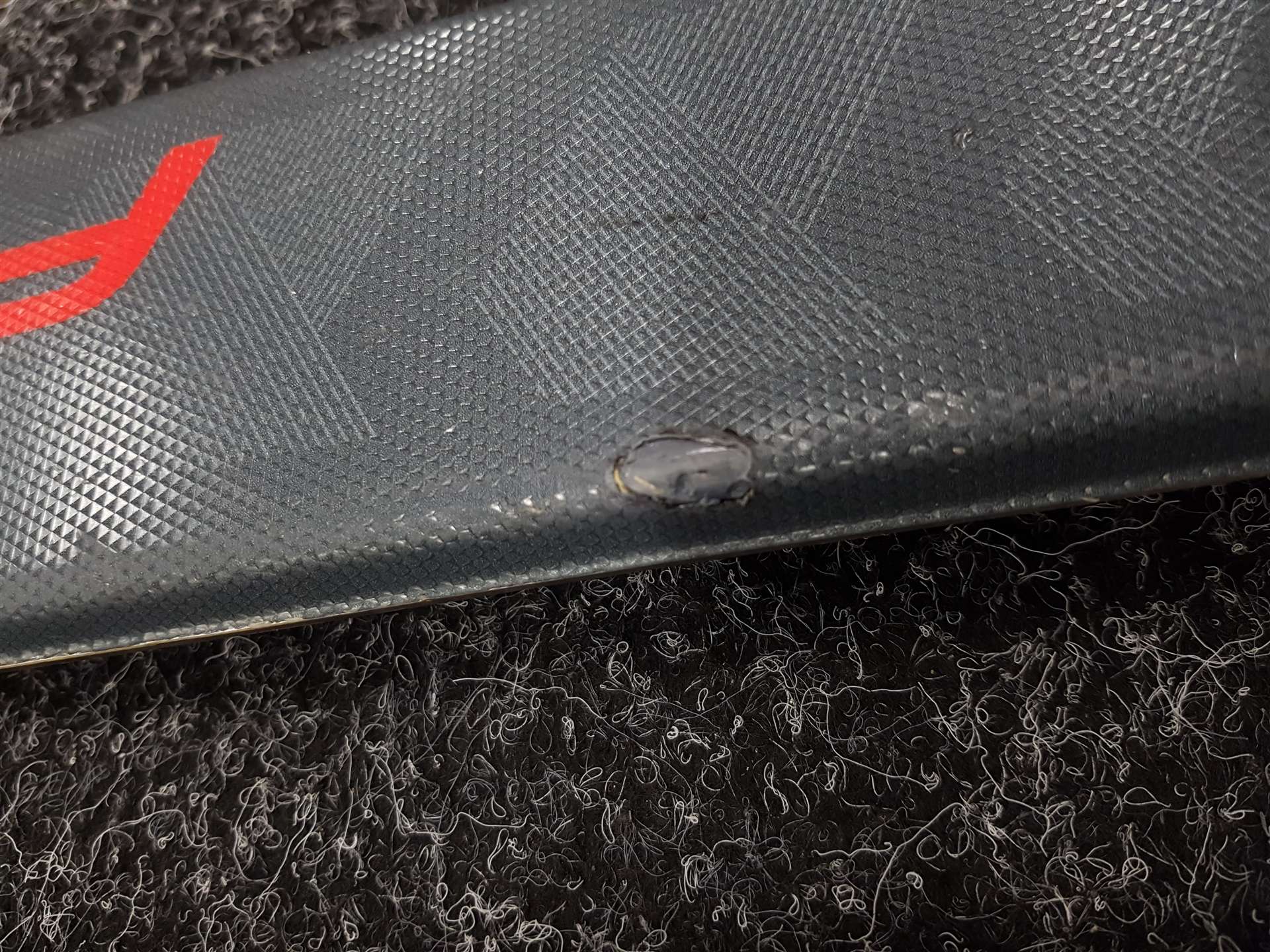 Použité lyže FISCHER Fire + viazanie Fischer RS 9