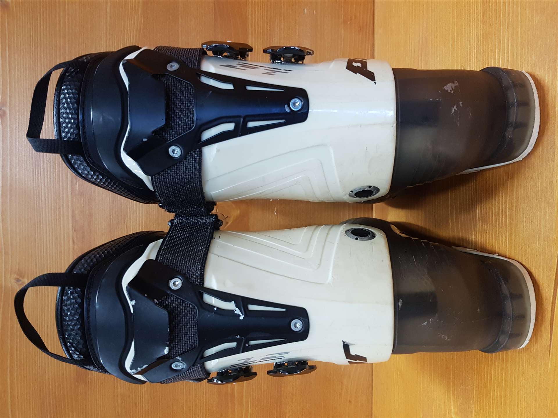 Použité lyžiarky FISCHER Progressor