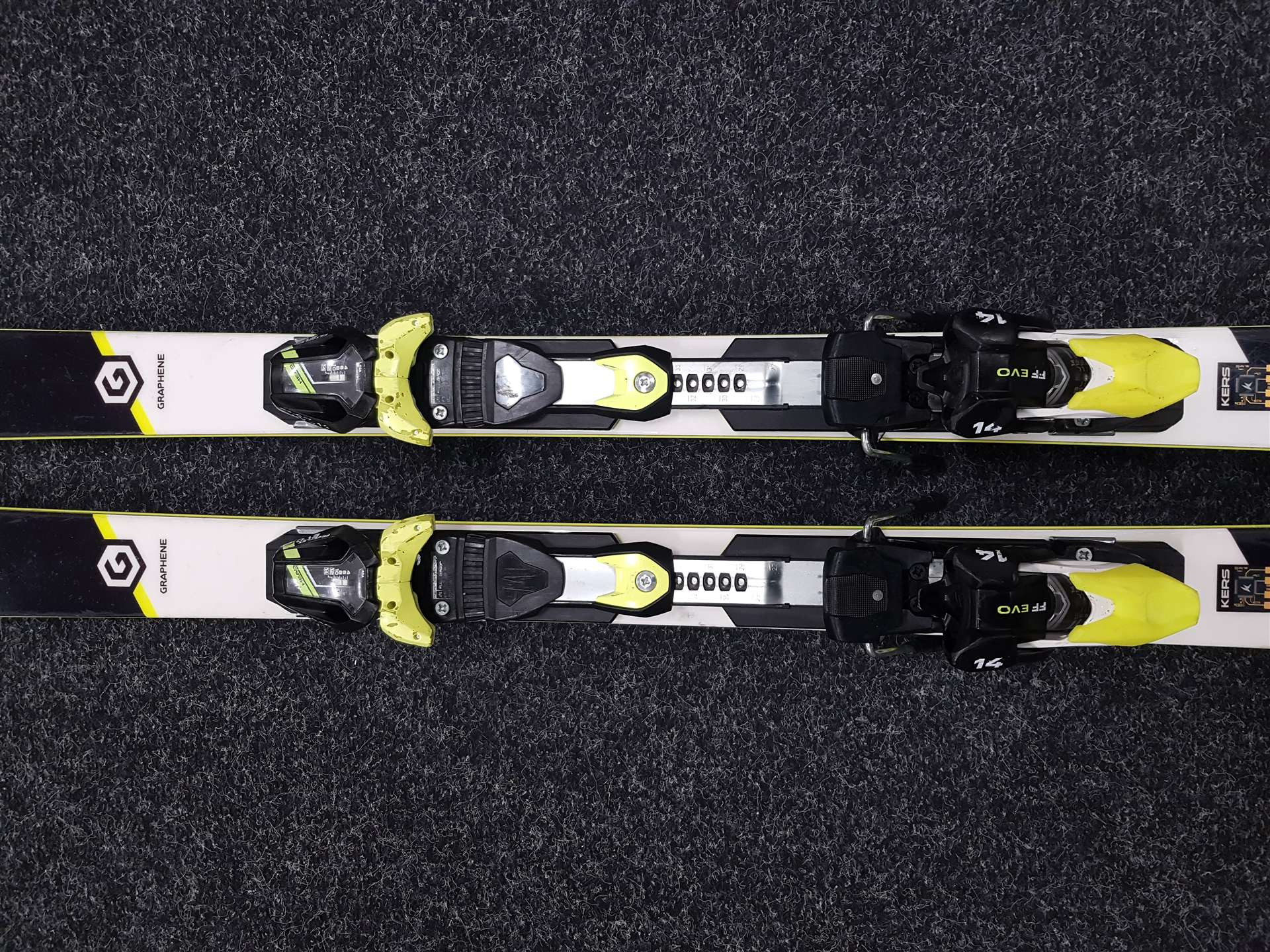 Použité lyže HEAD I/Race + viazanie Head FF Evo 14