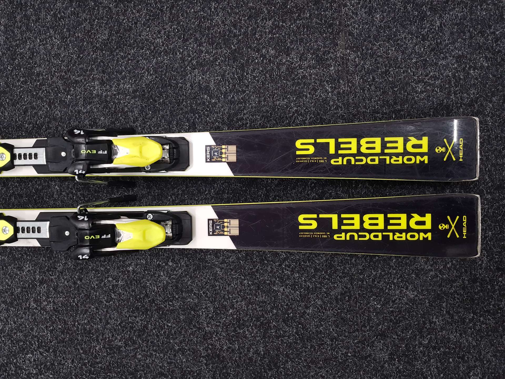 Použité lyže HEAD I/Race + viazanie Head FF Evo 14