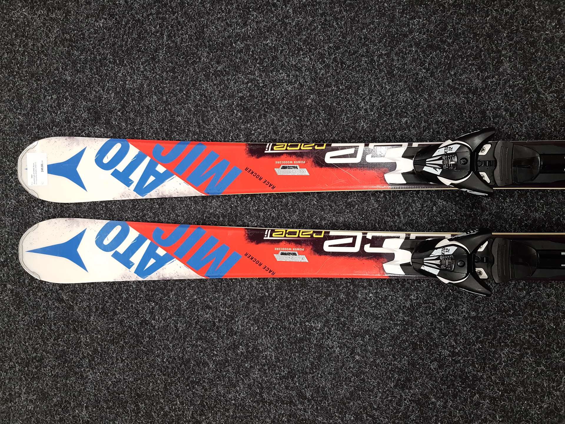 Použité lyže ATOMIC Race Ti + viazanie Atomic XTO 12