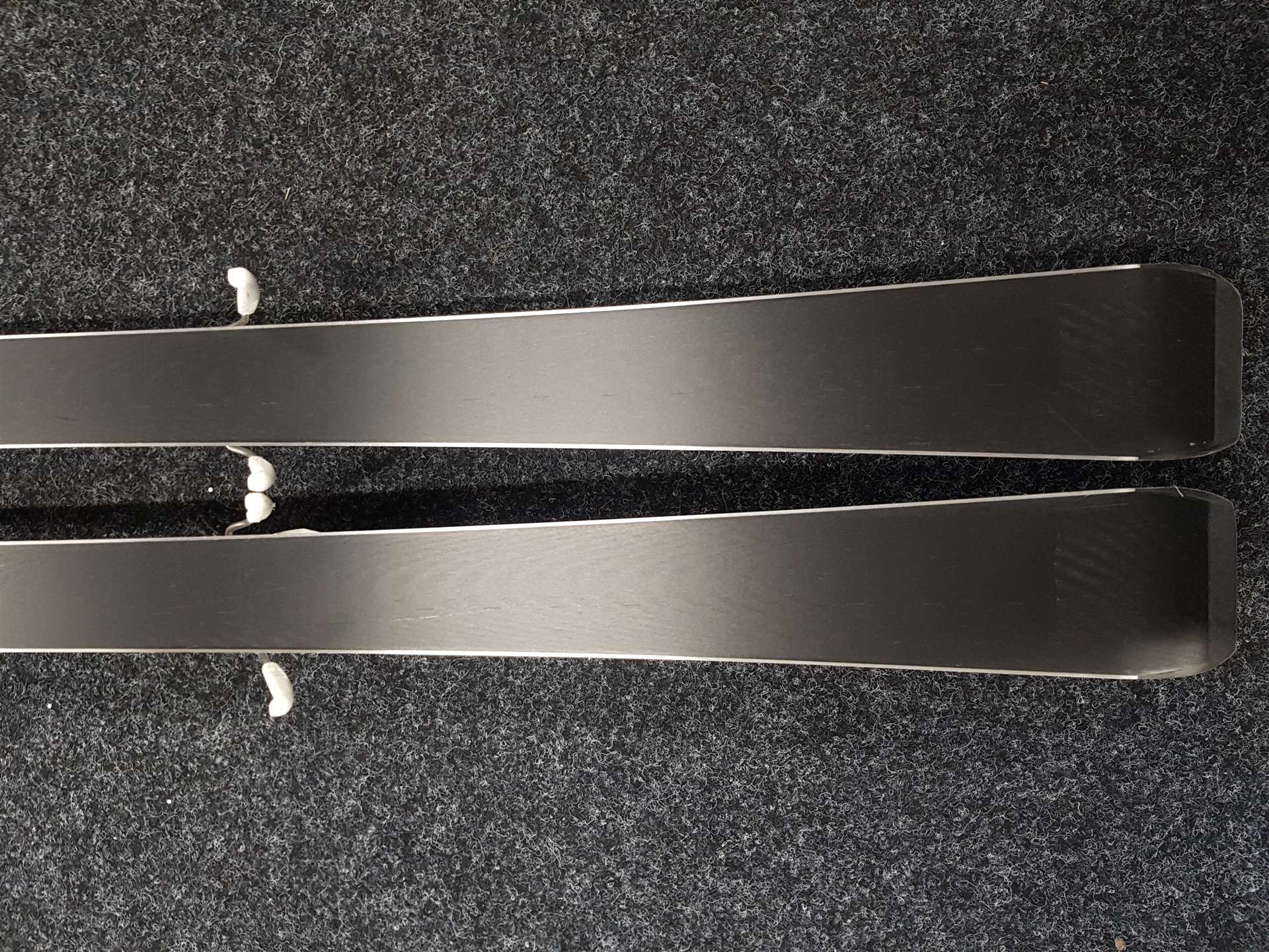 Použité lyže ELAN Ace + viazanie Elan 7,5