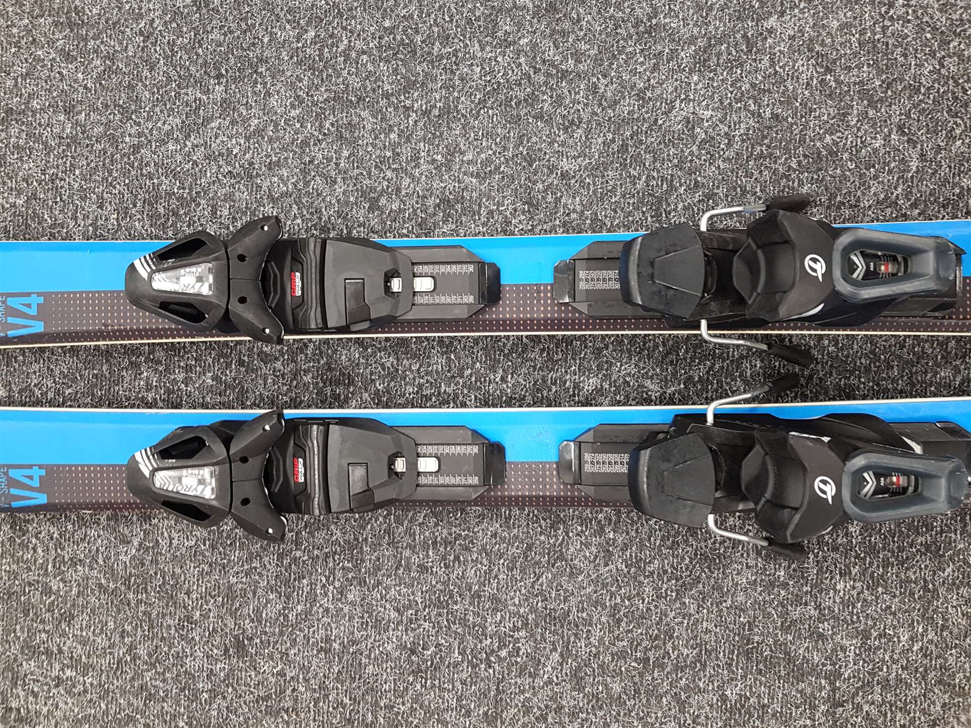 Použité lyže Head Lyt Tech V4