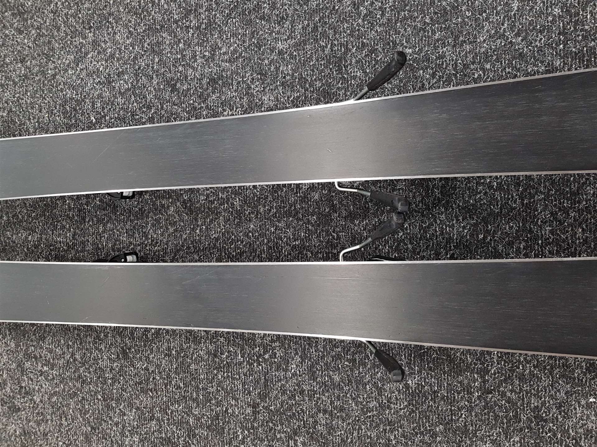 Použité lyže Head Lyt Tech V4