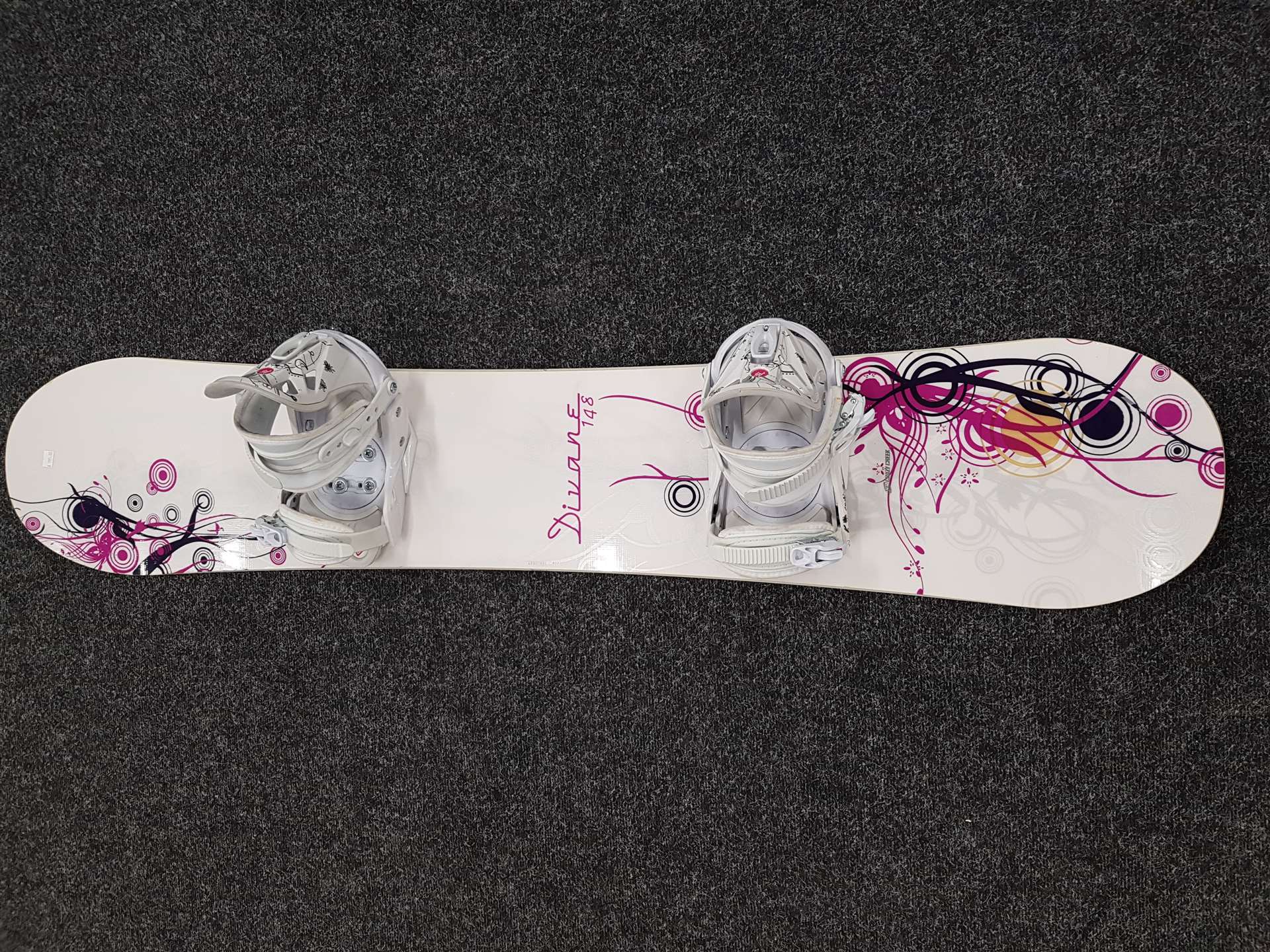 Použitý snowboard CRAZY CREEK Divane + viazanie Fire Fly veľkosť M/L