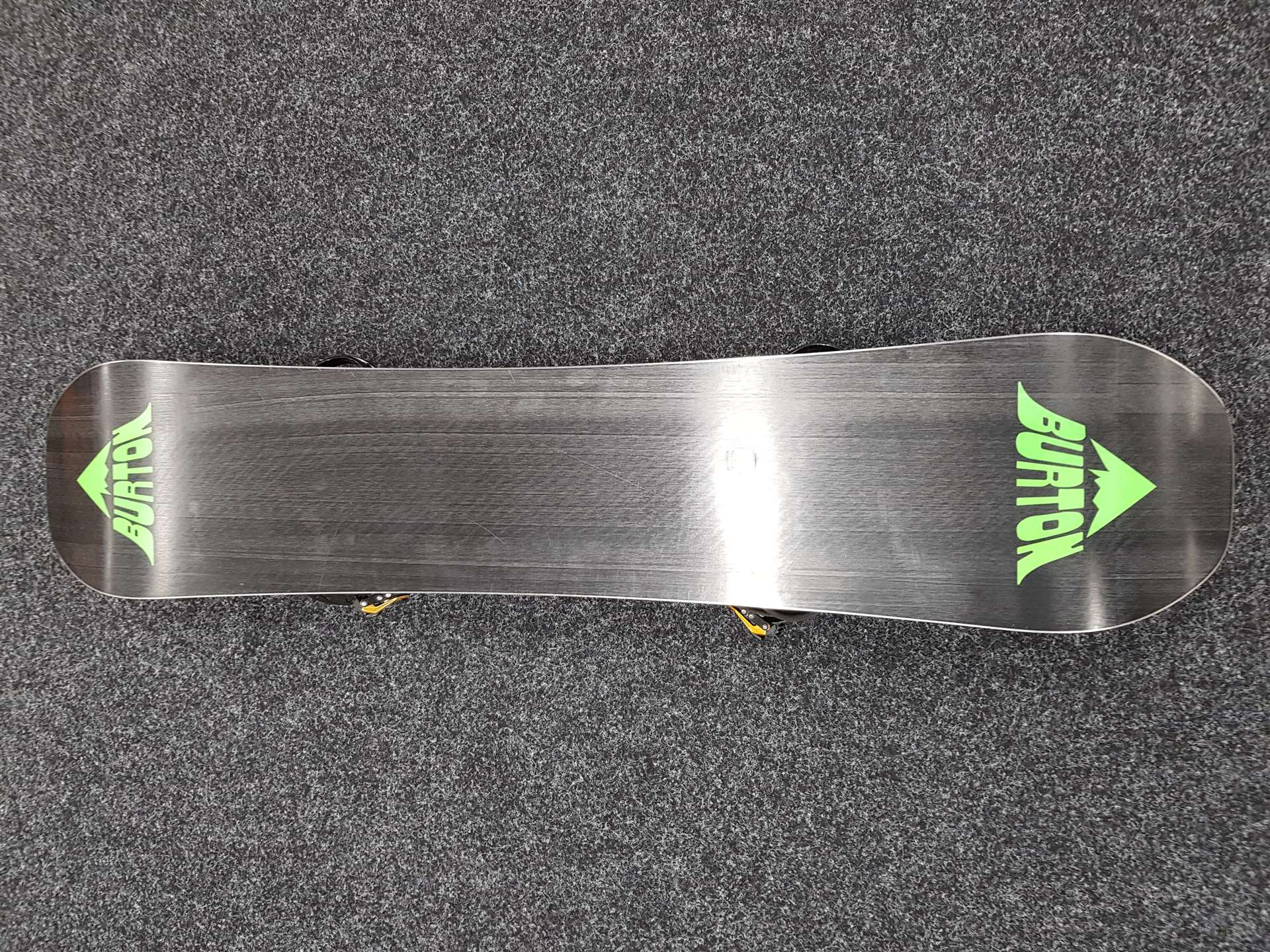 Použitý snowboard BURTON Radius + viazanie Burton veľkosť S