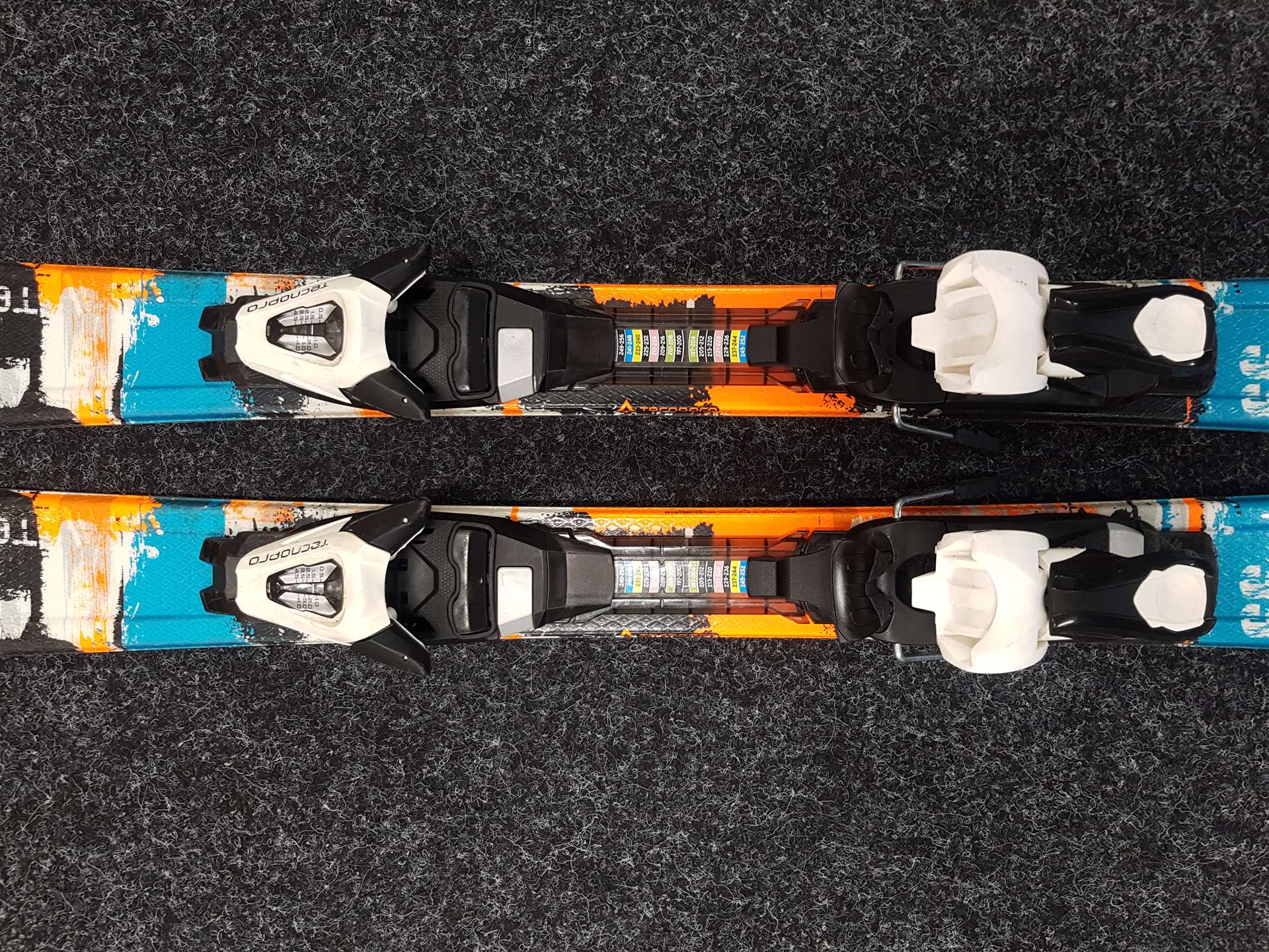 Použité detské lyže TECNOPRO Pulse Team 66 + viazanie Tecnopro TC45