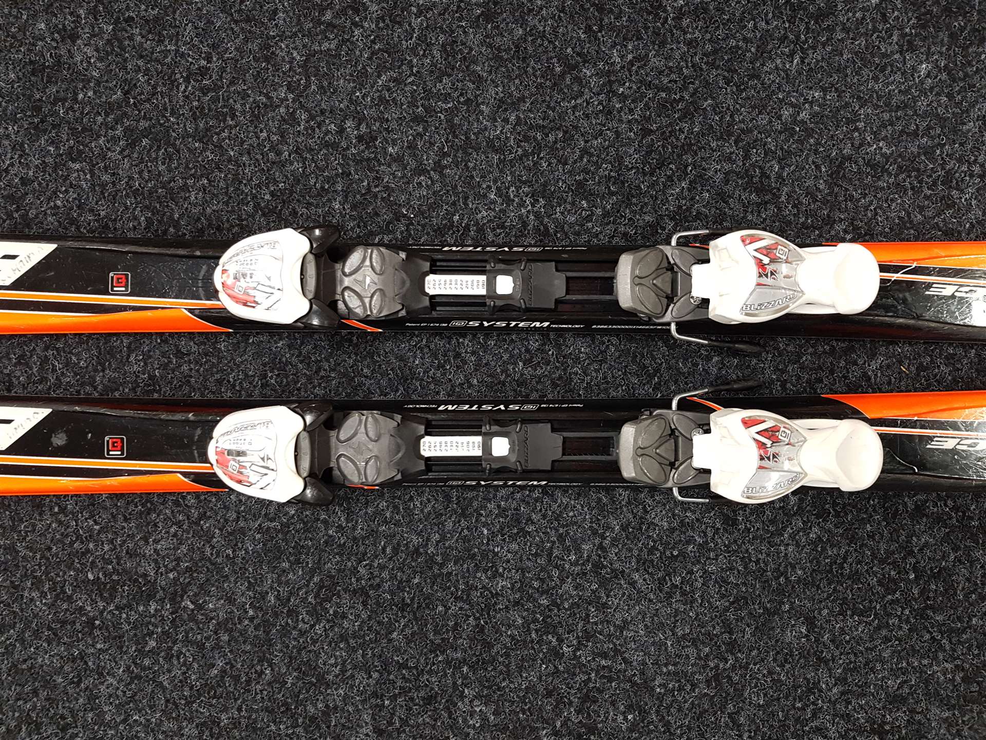 Použité lyže BLIZZARD Race IQ system + viazanie Blizzard IQ 7