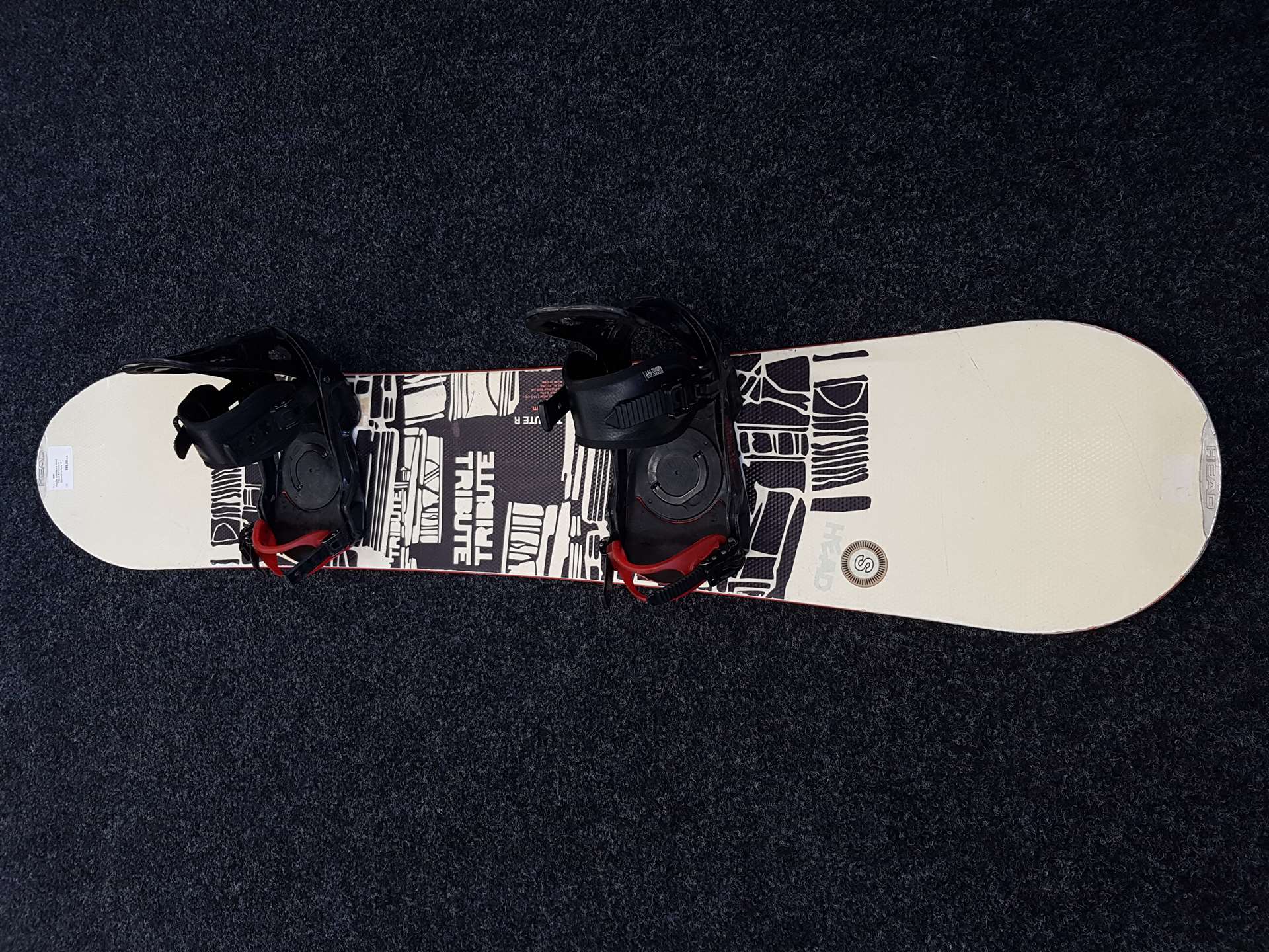 Použitý snowboard HEAD Tribute R + viazanie Salomon veľkosť M