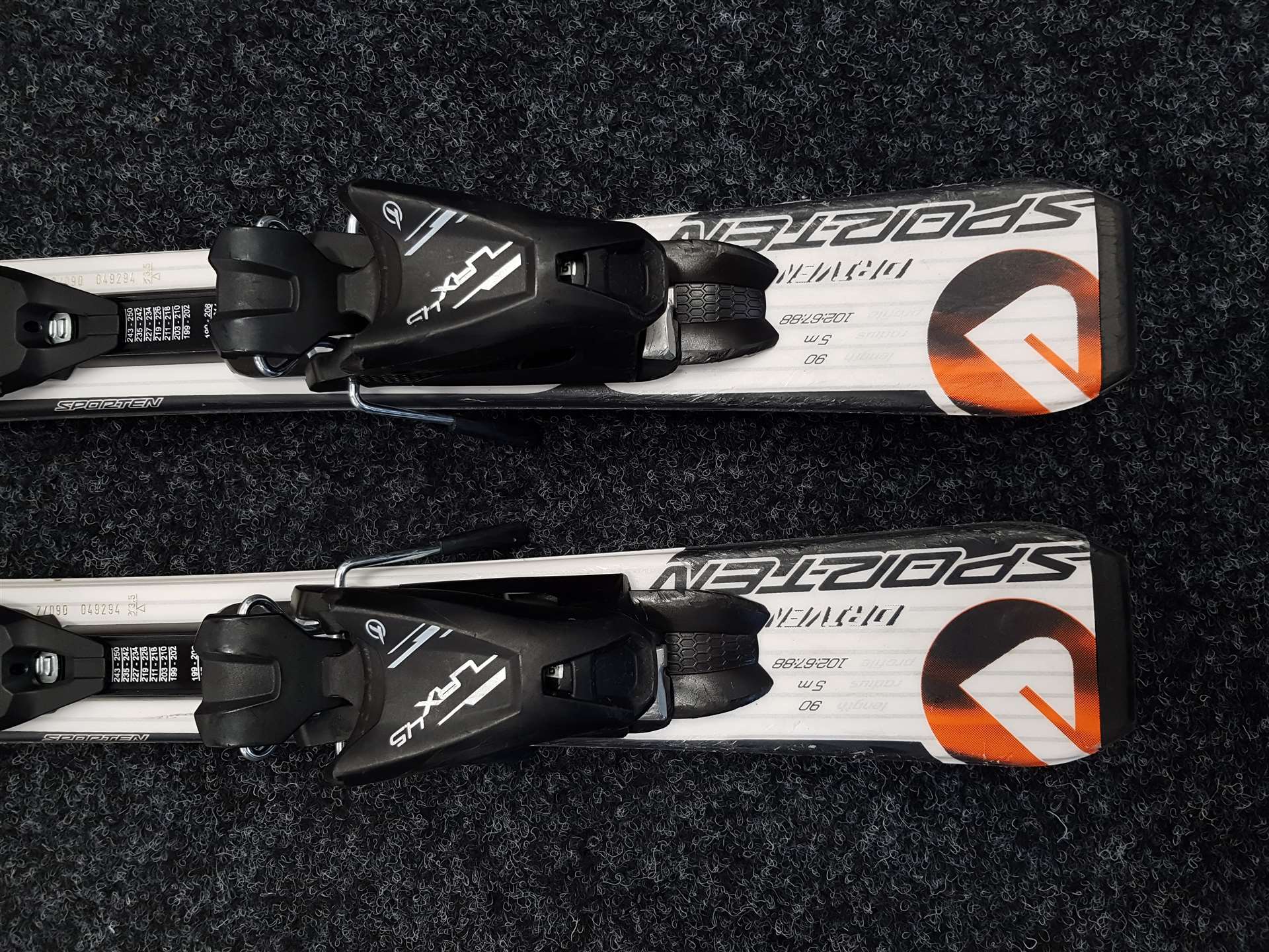 Použité lyže SPORTEN X-Fighter  + viazanie Tyrolia LRX 4.5