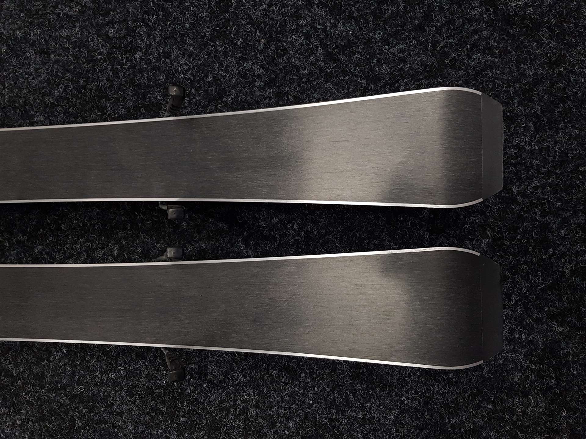 Použité lyže SPORTEN X-Fighter  + viazanie Tyrolia LRX 4.5