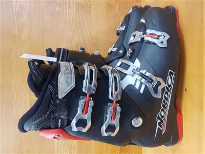 Použité lyžiarky NORDICA NXT X